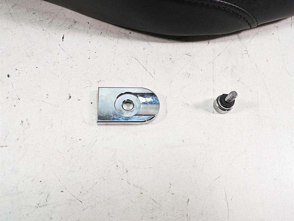 2010 Harley Touring FLHTCU Electra Glide Driver Seat Saddle - No Tears 52320-11 {{ shop.shopifyCountryName }} - Mototech271