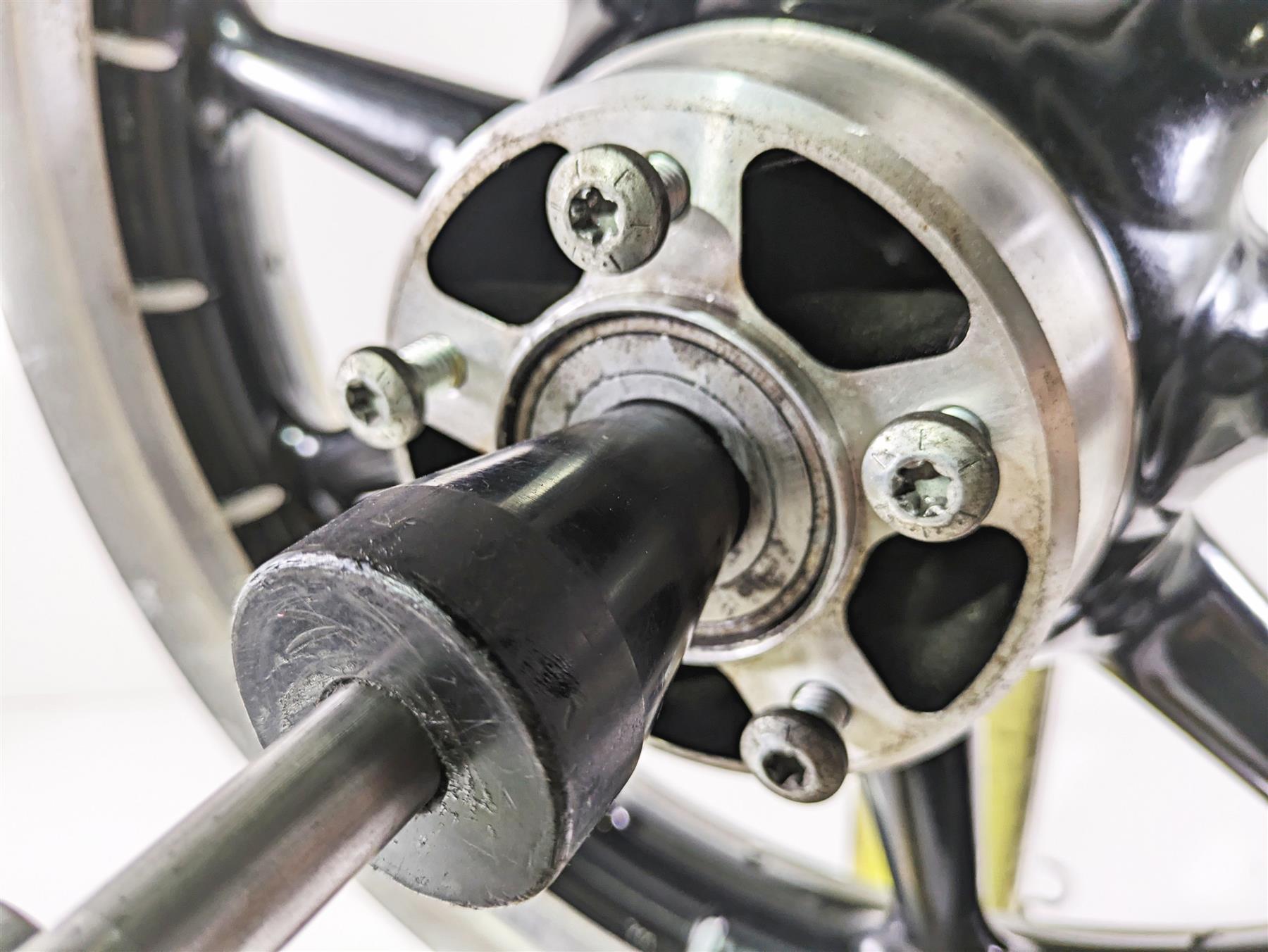 2008 Harley Touring FLHTCU E-Glide 105TH Front Wheel Rim 9 Spoke 16x3 41085-08 {{ shop.shopifyCountryName }} - Mototech271
