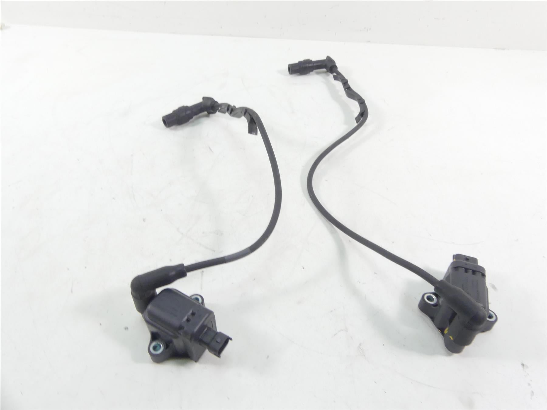 2019 Moto Guzzi V7 III Stone 750 Eldor Ignition Coil Set 641901 642034 {{ shop.shopifyCountryName }} - Mototech271