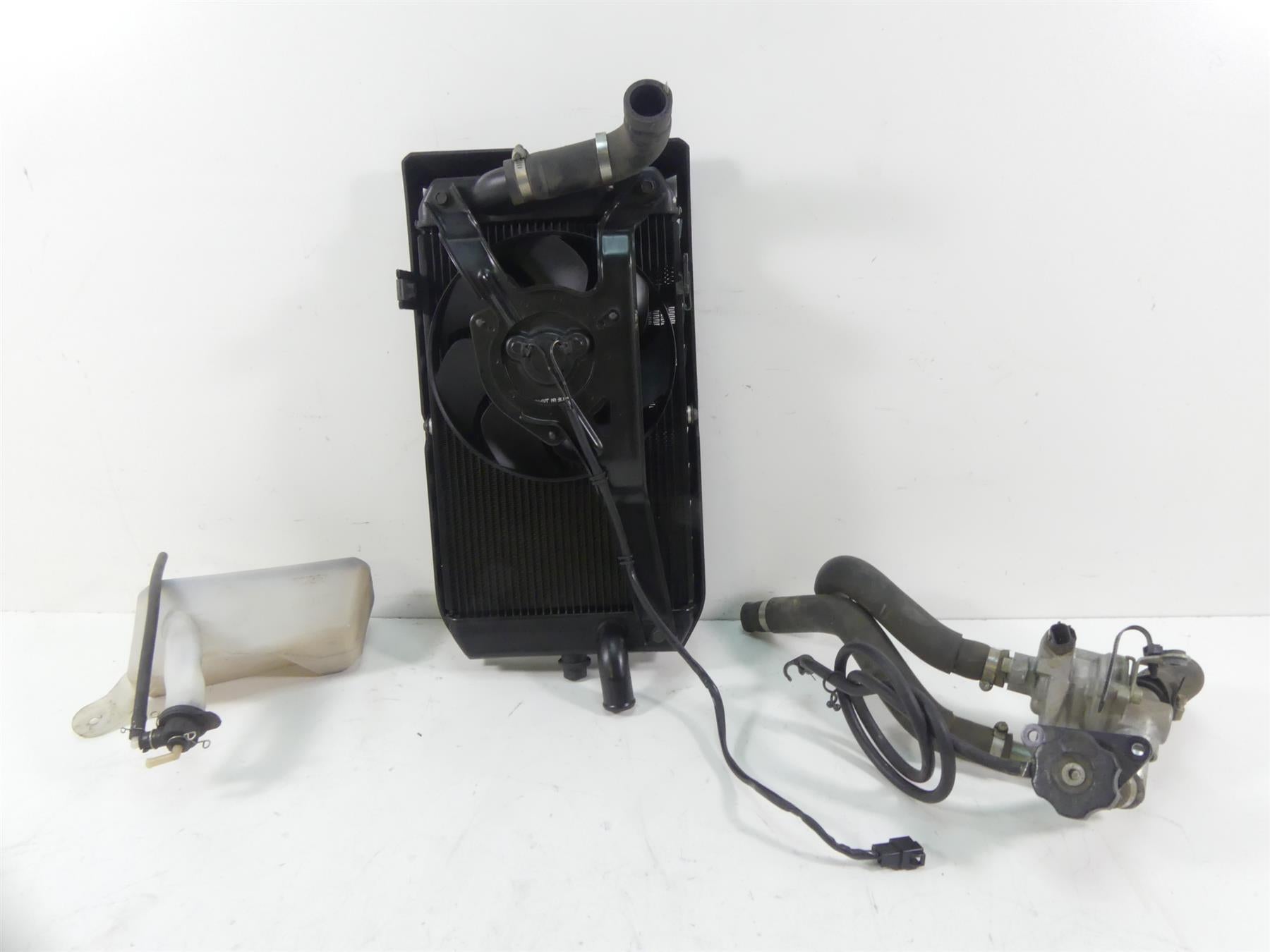 2007 Yamaha XVS1300 V-Star Radiator Fan Reservoir Hoses Set 3D8-12461-10-00 {{ shop.shopifyCountryName }} - Mototech271