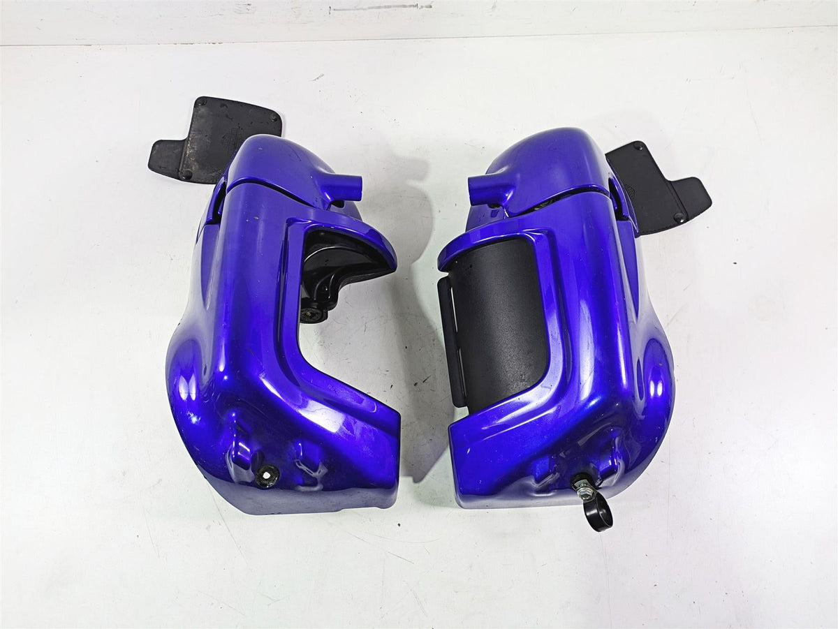 2011 Harley Touring FLHTCUSE CVO E-Glide Lower Leg Fairing Set 57100091 57100092 {{ shop.shopifyCountryName }} - Mototech271