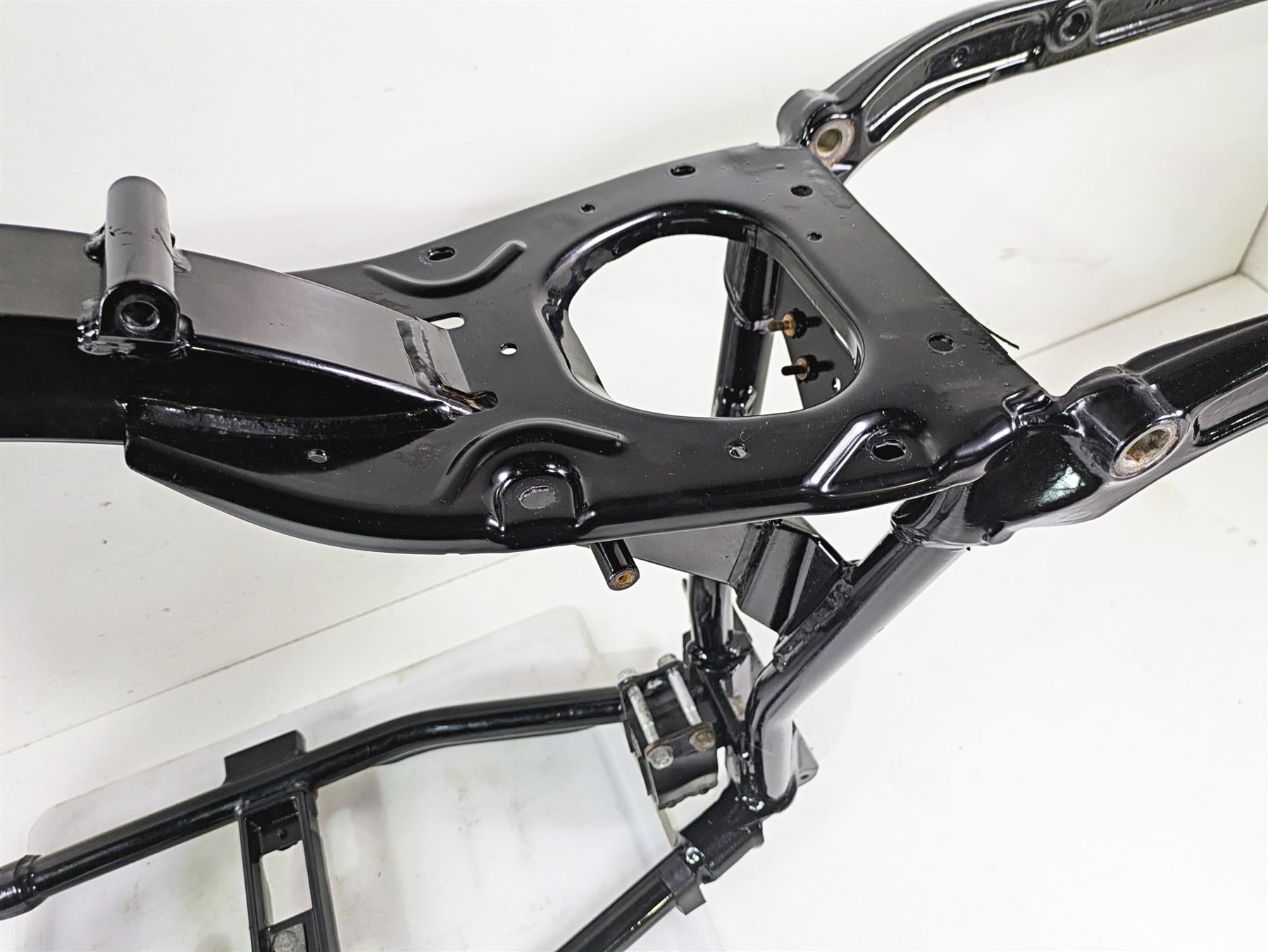 2015 Harley FXDF Dyna Fat Bob Straight Main Frame Chassis With Clean Ohio Title 47760-10A {{ shop.shopifyCountryName }} - Mototech271