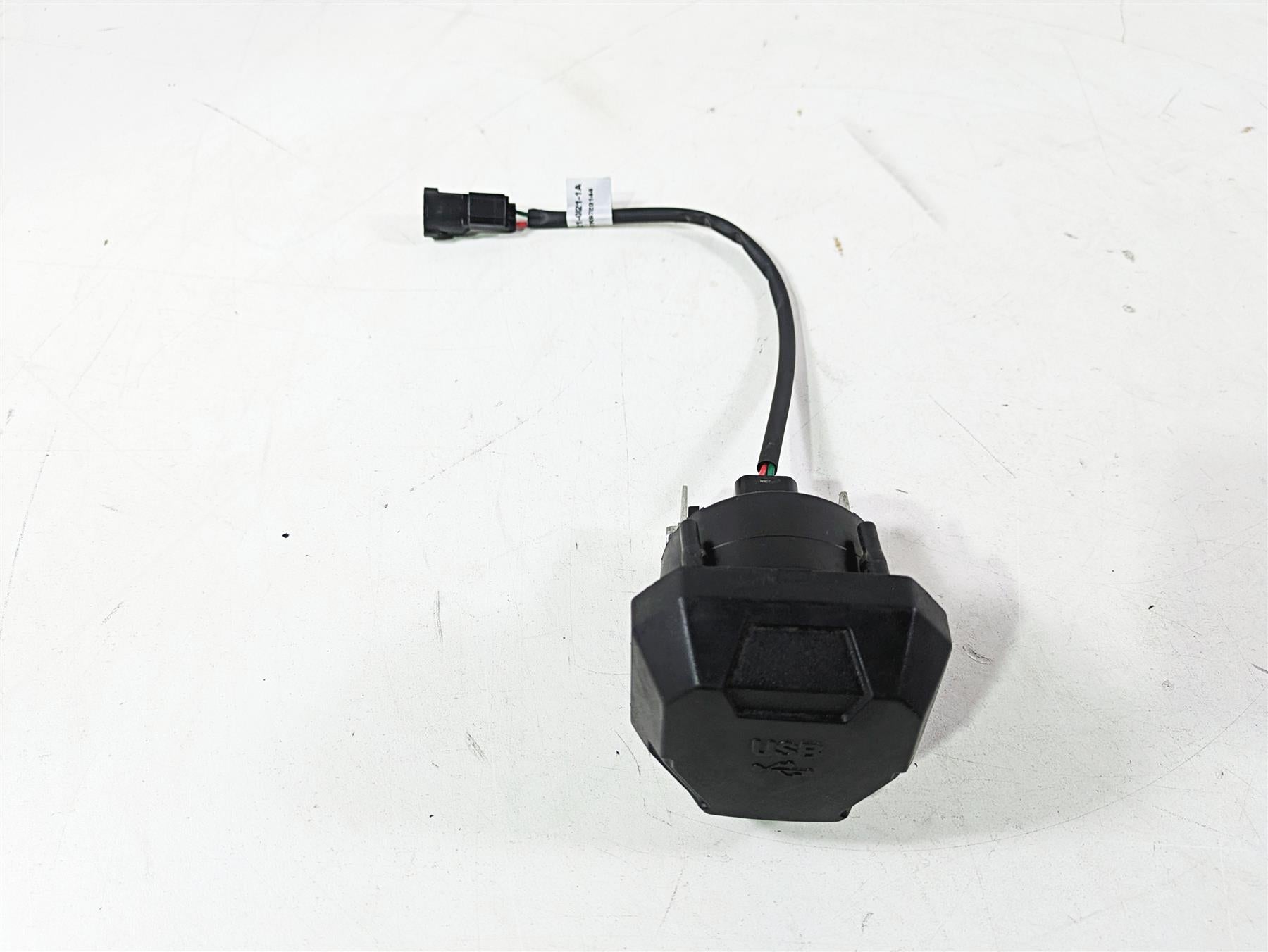 2023 Kawasaki KLR KL 650 Adventure Dash Usb Port & Housing 59221-0021 {{ shop.shopifyCountryName }} - Mototech271