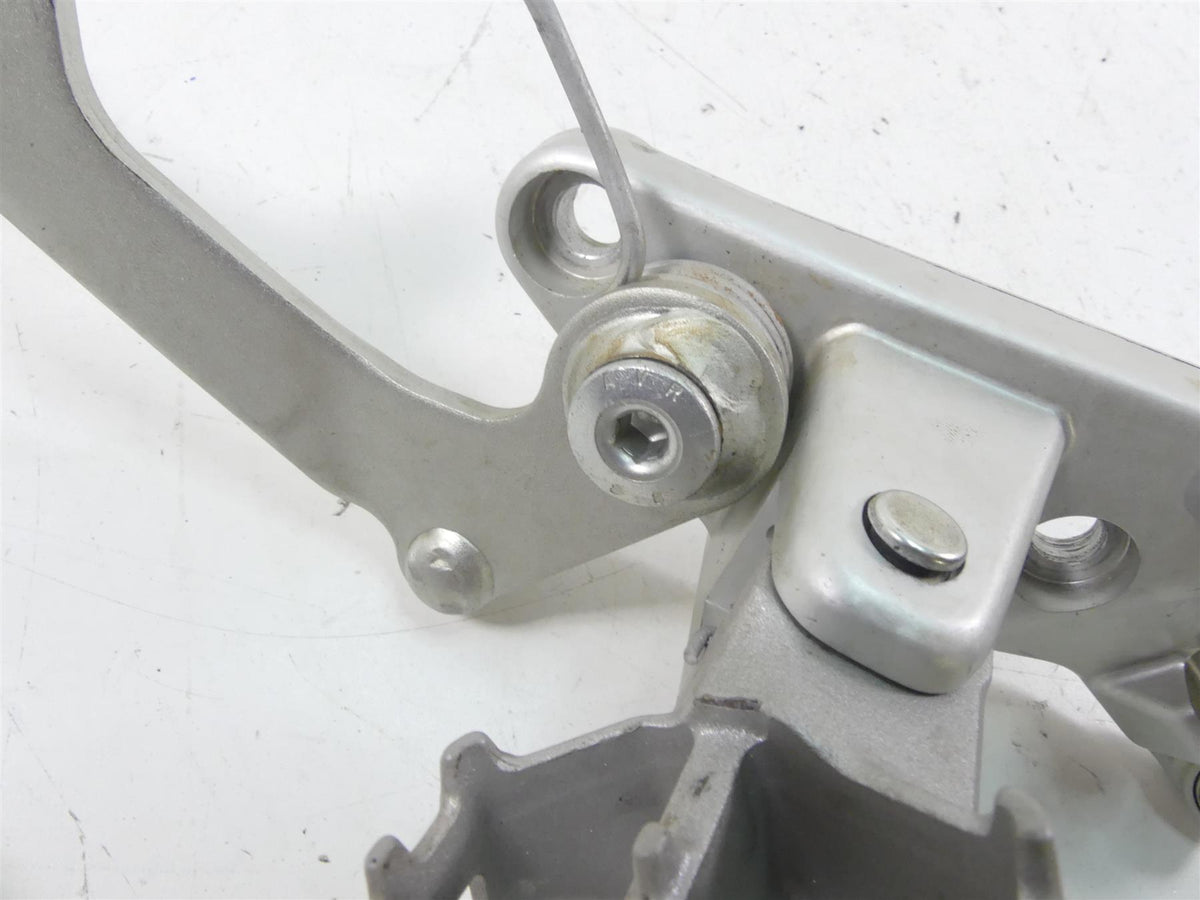 2020 Ducati Multistrada 1260 Enduro Right Front Footpeg & Brake Pedal 82422892AA {{ shop.shopifyCountryName }} - Mototech271
