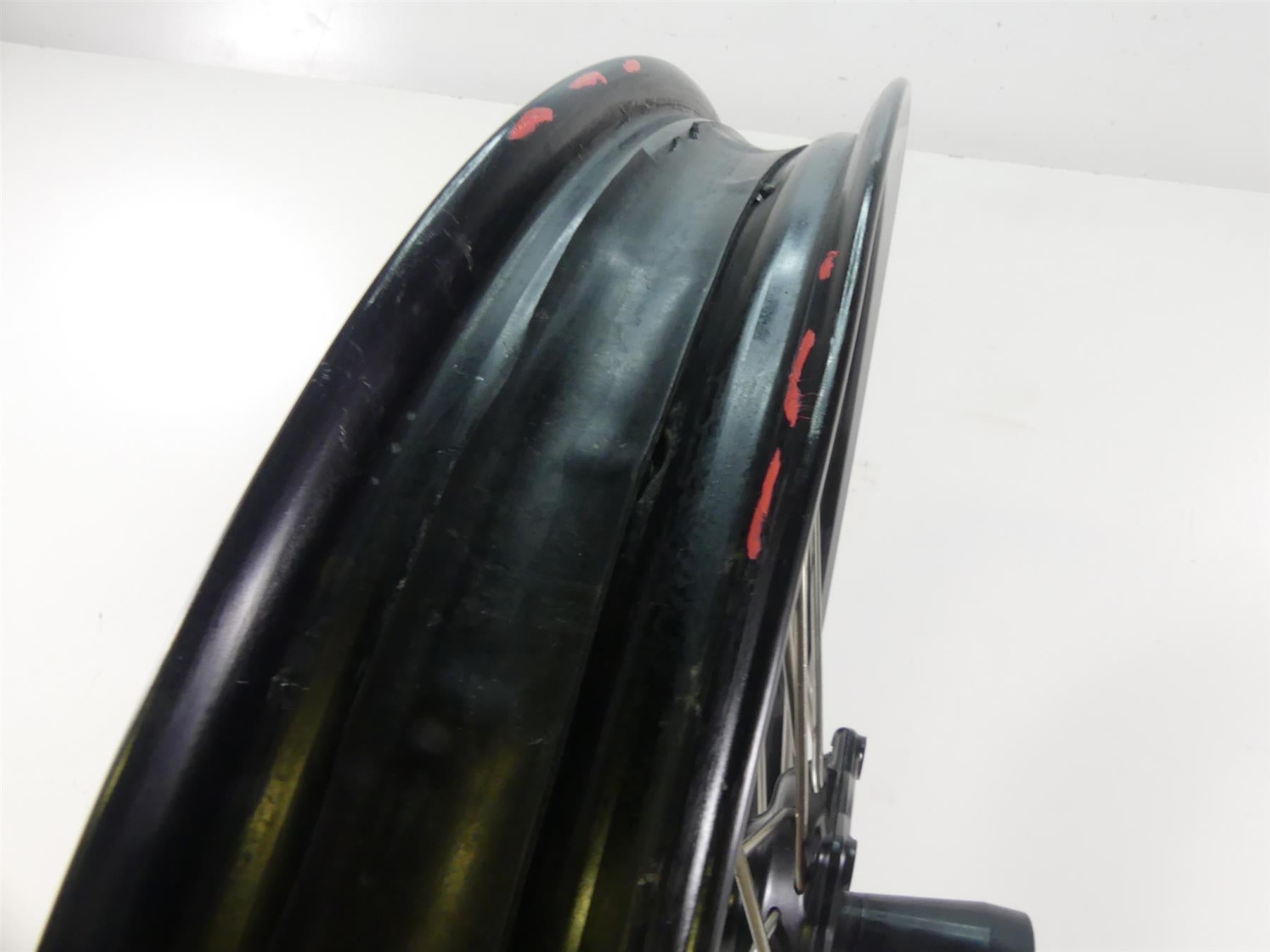 2017 BMW F800GS K72 Front Wheel Rim 21x2.15 -Read 36318564176 {{ shop.shopifyCountryName }} - Mototech271