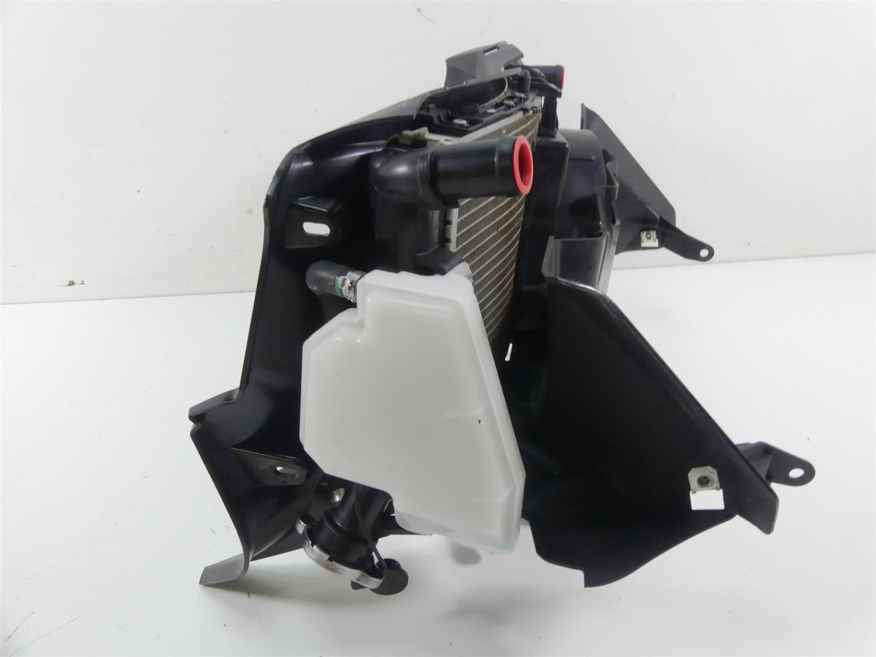2020 BMW F850 GS K81 Rallye Radiator Fan Reservoir Cover 17118565248 17111600196 {{ shop.shopifyCountryName }} - Mototech271