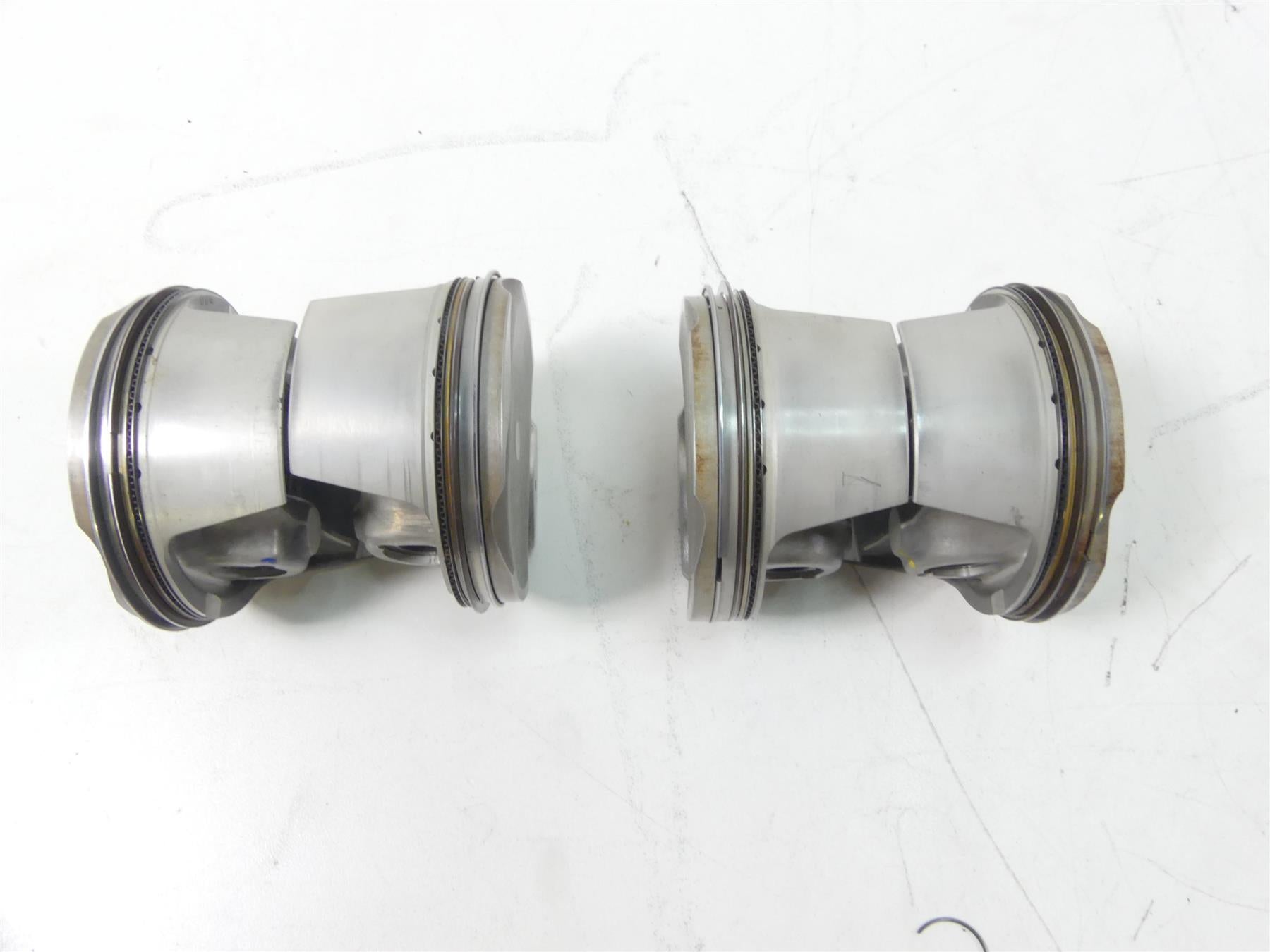 2020 Suzuki GSX1300 R Hayabusa Cylinder Jug Barrel + Pistons 11210-15H00-0F0 {{ shop.shopifyCountryName }} - Mototech271