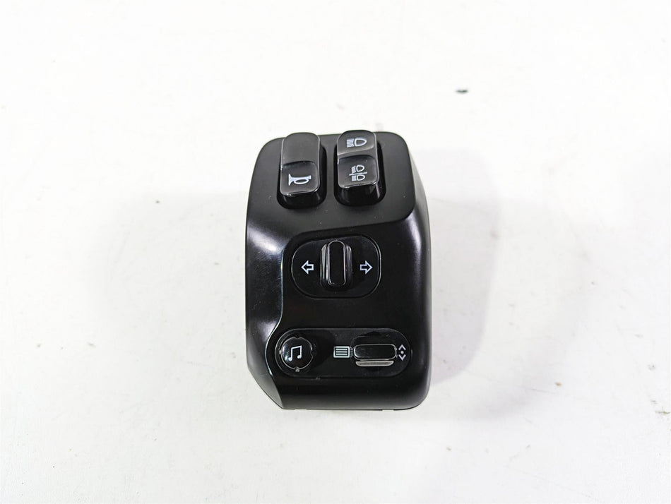2018 Indian Chieftain Dark Horse Left Hand Control Switch 4016912 4018465 {{ shop.shopifyCountryName }} - Mototech271