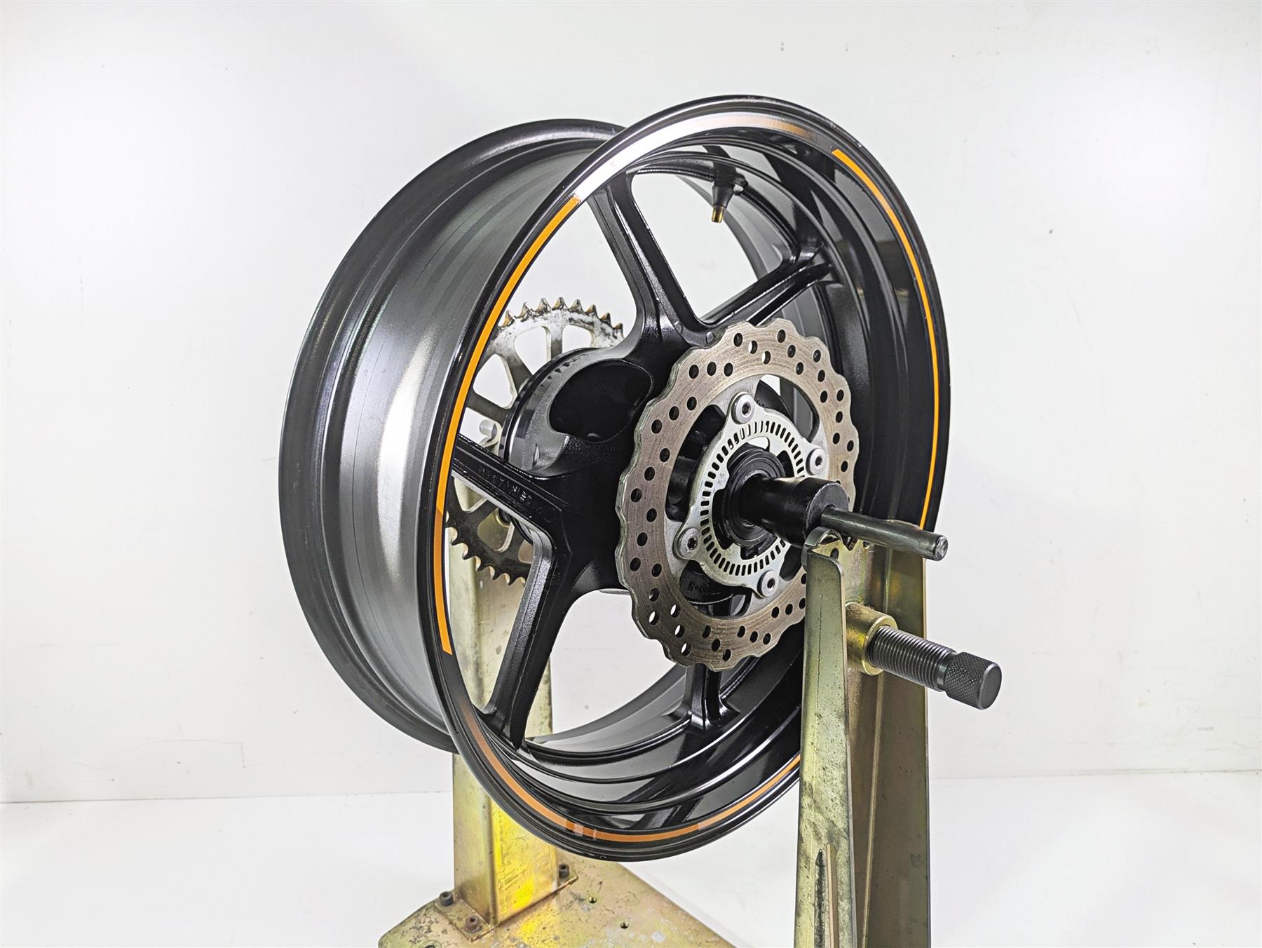 2020 Kawasaki ZX6R ZX636 Ninja Rear Wheel Rim Strgt 17x5.5 Enkei