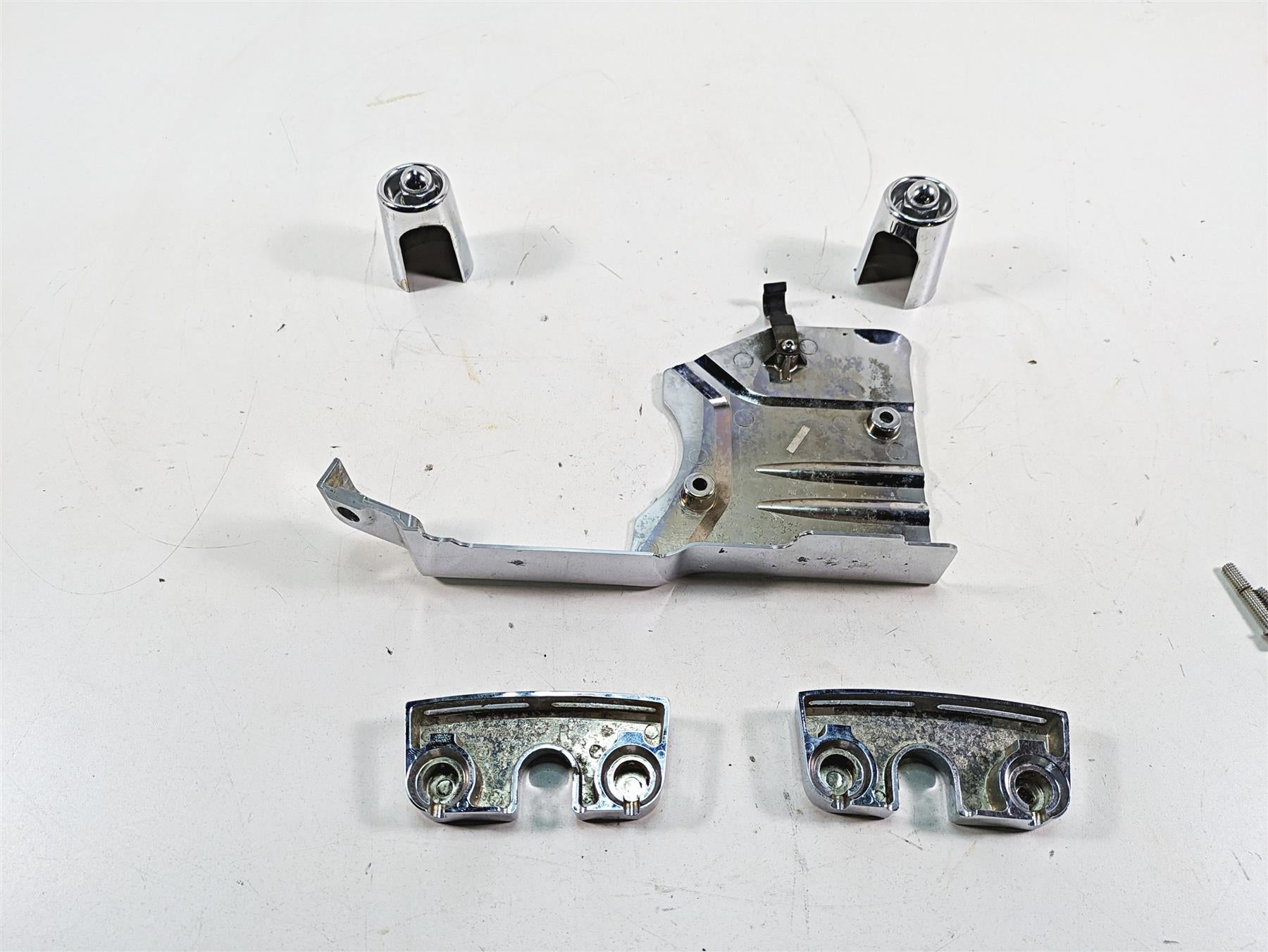 1999 Harley Dyna FXDL Low Rider Kuryakyn Transmission Spark Plug Chrome Covers {{ shop.shopifyCountryName }} - Mototech271
