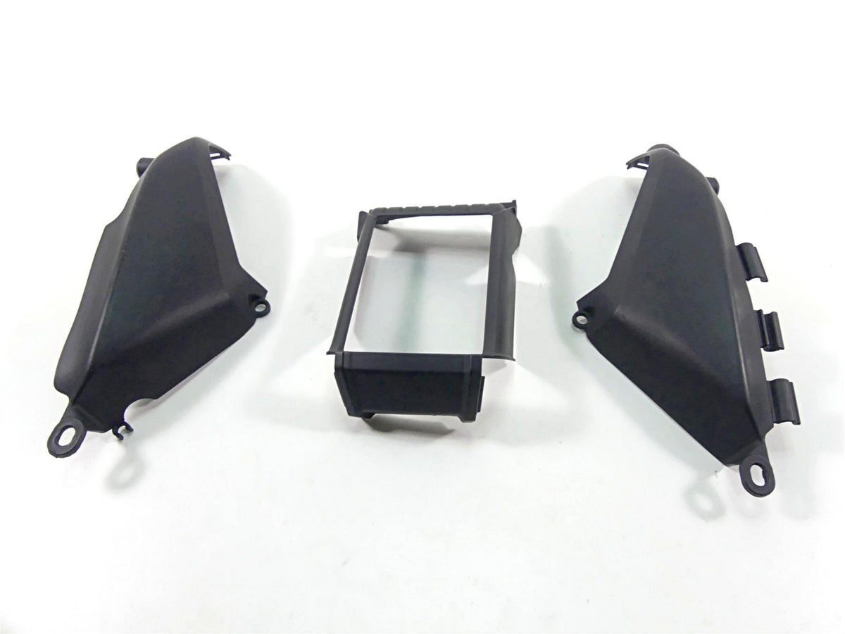 2012 Ducati Monster 1100 EVO Oil Cooler Cover Fairing Set 48410701A {{ shop.shopifyCountryName }} - Mototech271