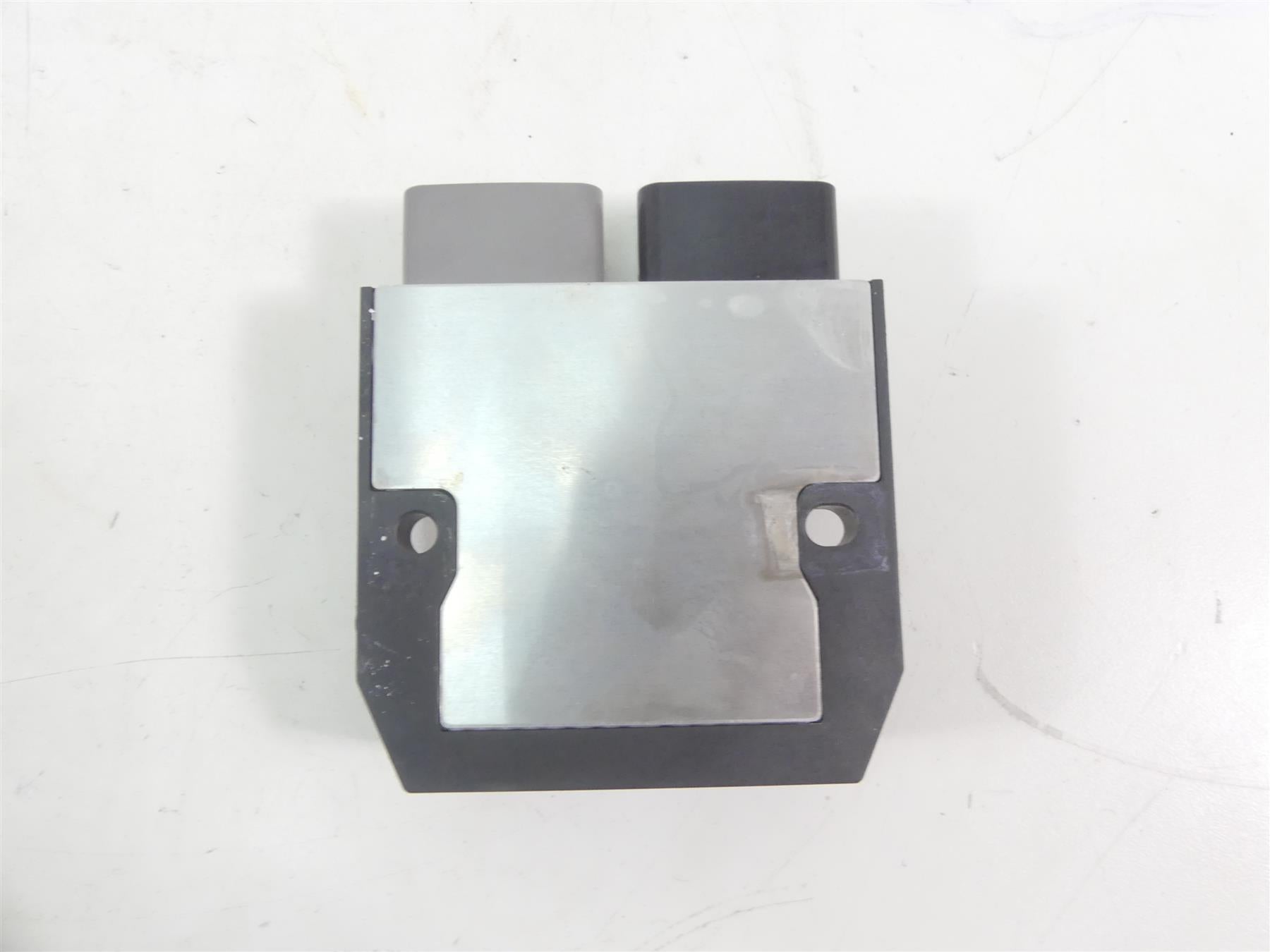 2020 Ducati Panigale V2 Rectifier Voltage Regulator 54040301B FH020AA {{ shop.shopifyCountryName }} - Mototech271