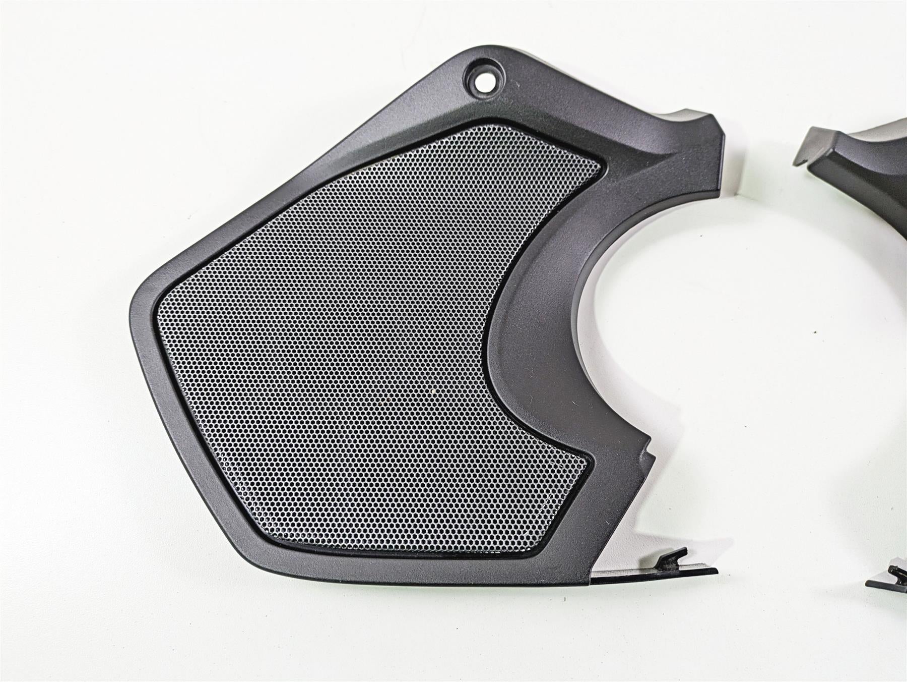 2019 BMW R1250RT K52 Speaker Cover Fairing Cover Set 46638529411 46638529412 {{ shop.shopifyCountryName }} - Mototech271