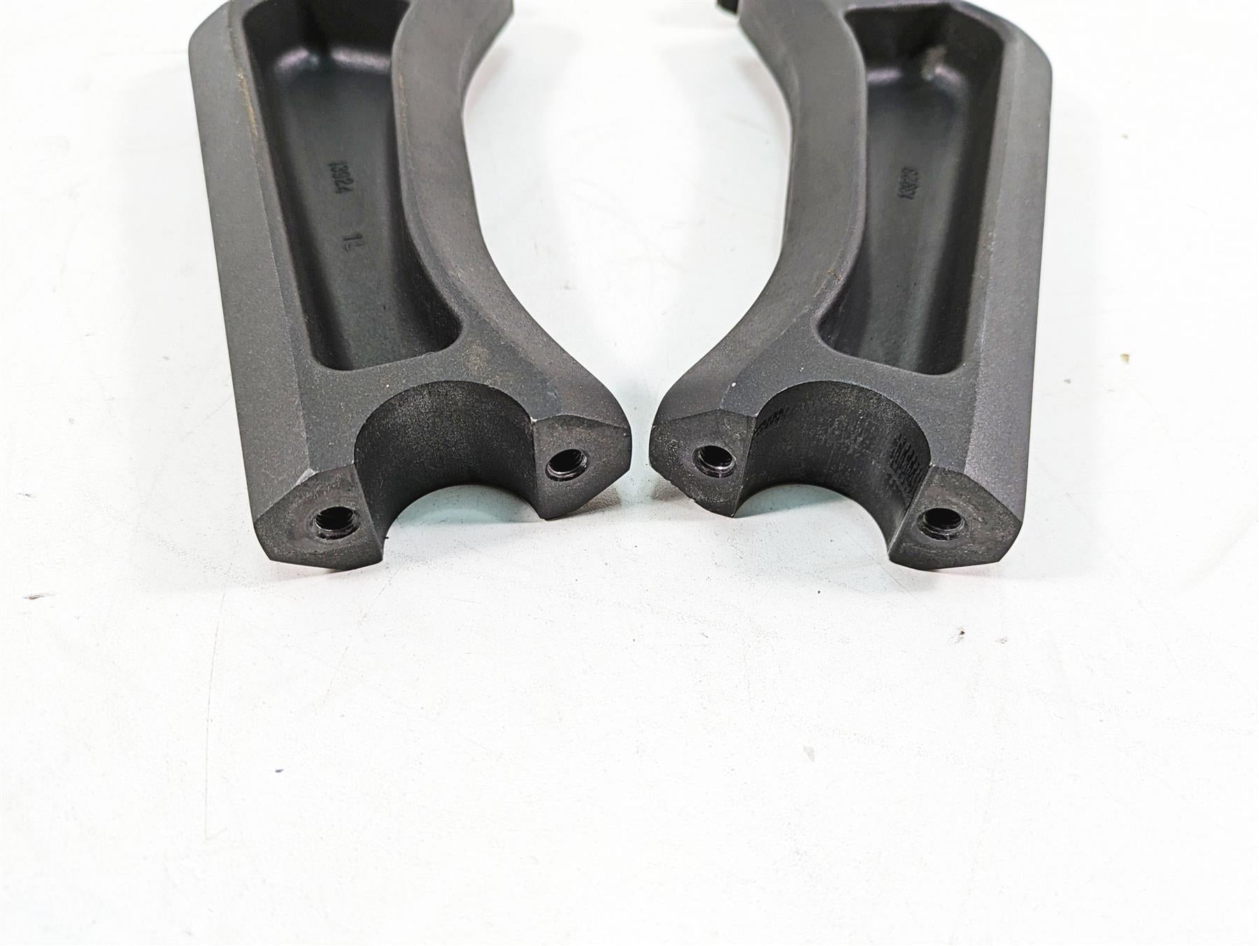 2016 Suzuki M109R VZR1800 Handlebar Holder Riser Set 56224-48G30 56225-48G30 {{ shop.shopifyCountryName }} - Mototech271