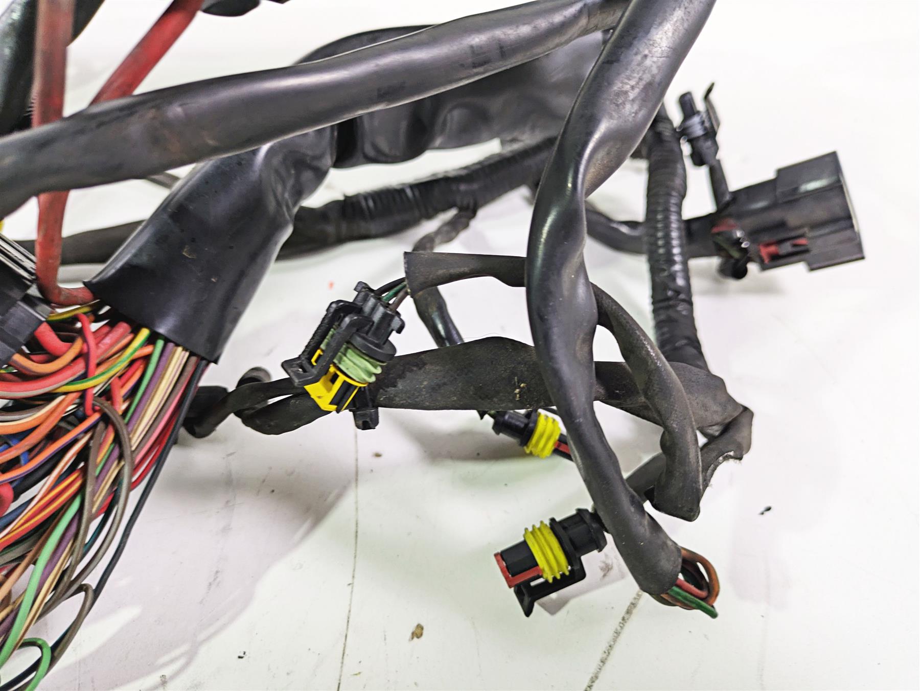 2008 Harley Touring FLHTP Electra Glide Wiring Harness Loom Abs - Read 70269-08 {{ shop.shopifyCountryName }} - Mototech271