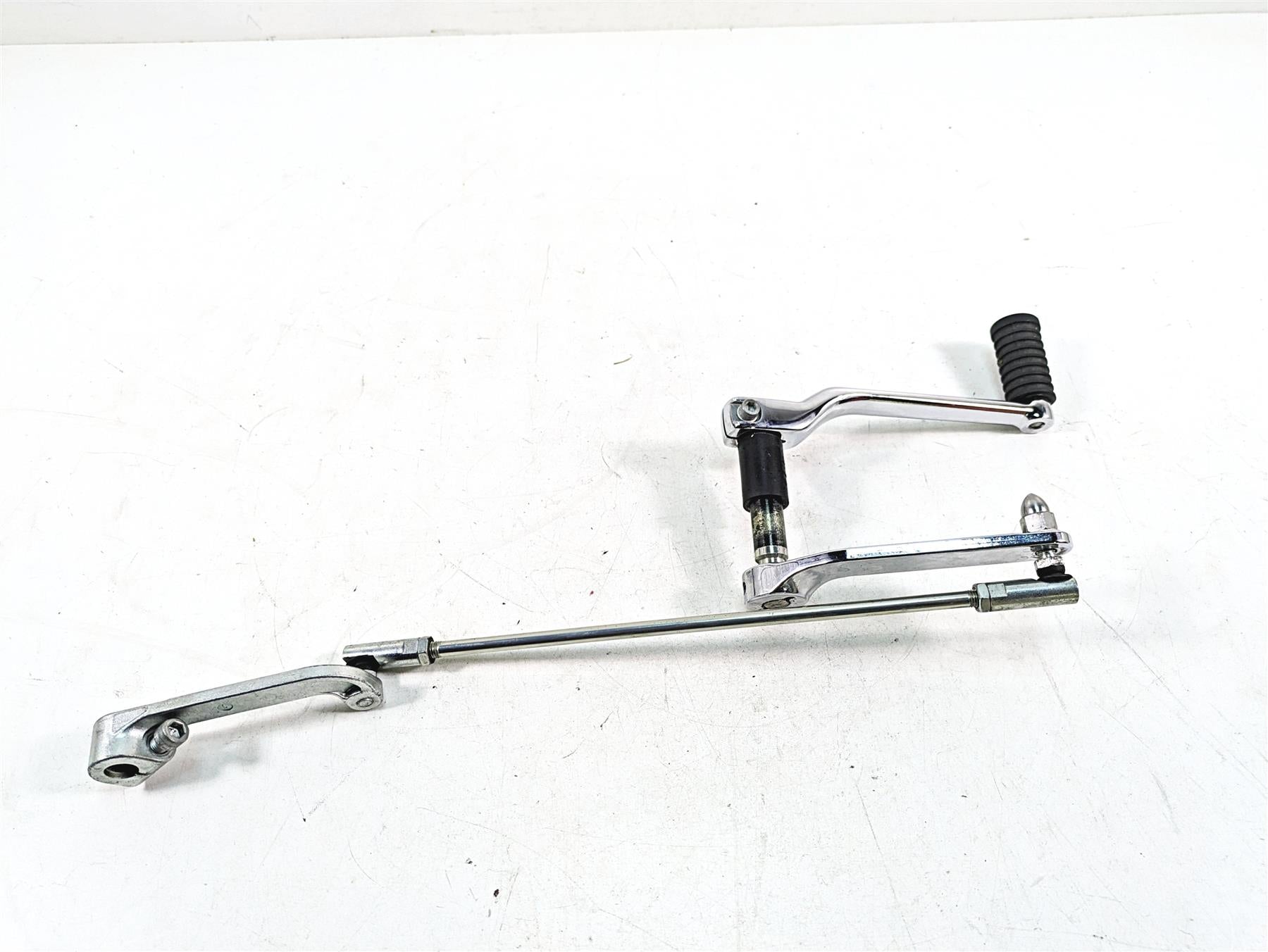 2020 Harley Touring FLHX Street Glide Gear Shifter Shift Lever + Links 33895-82E {{ shop.shopifyCountryName }} - Mototech271