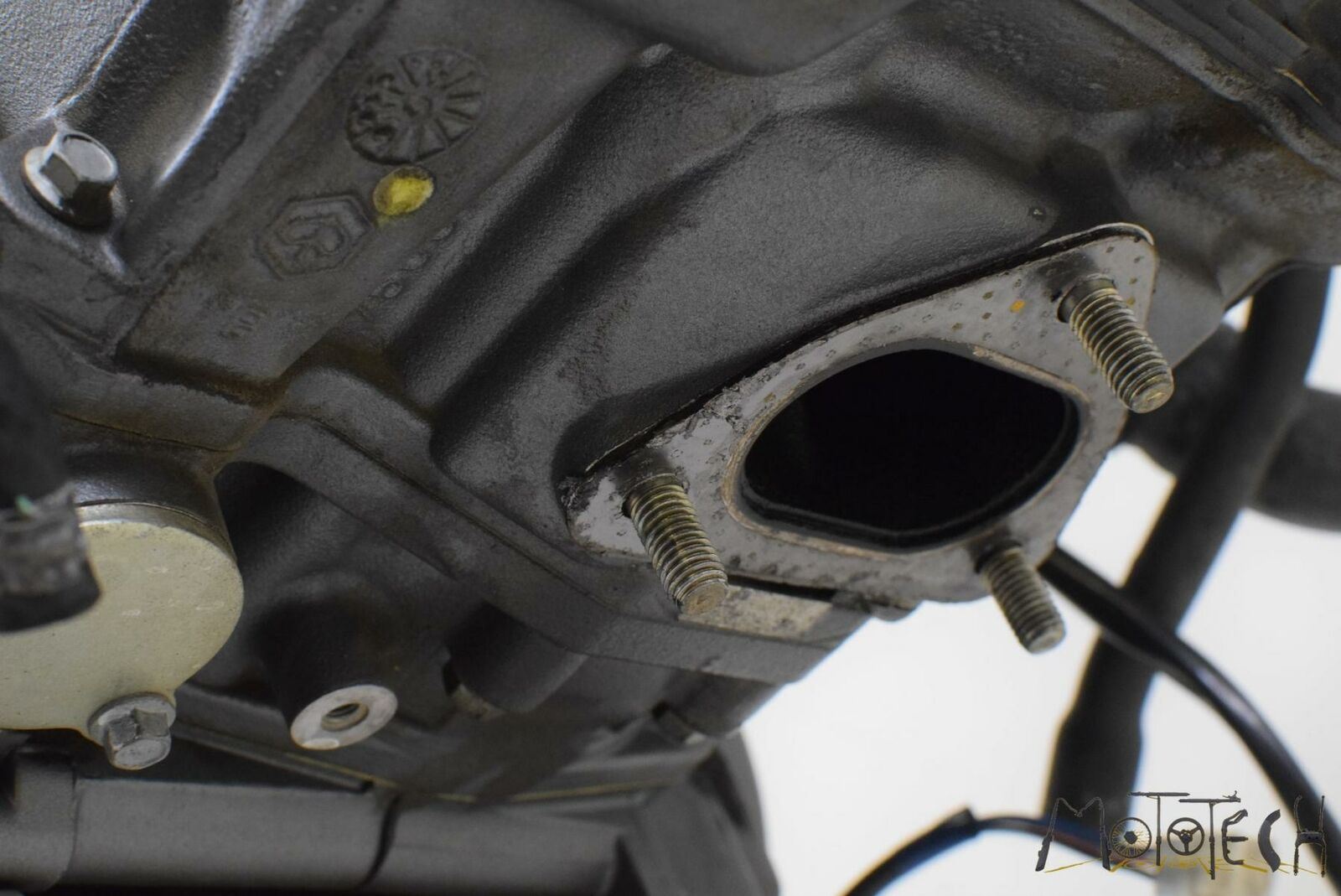 2016 Aprilia CAPONORD 1200 RALLY Engine Motor 14K -Video CM1607085 {{ shop.shopifyCountryName }} - Mototech271