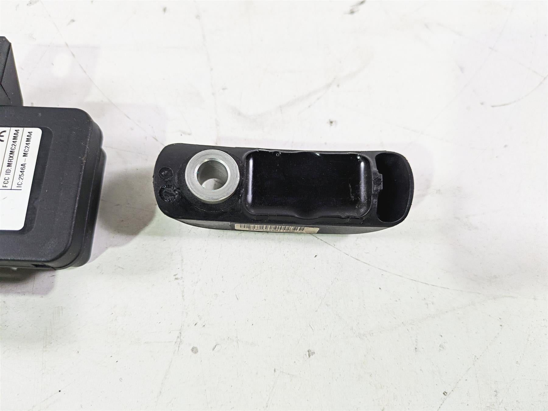 2015 BMW K1600 GT K48 RDC Tire Pressure Module & Rear Sensor 65758546222 {{ shop.shopifyCountryName }} - Mototech271