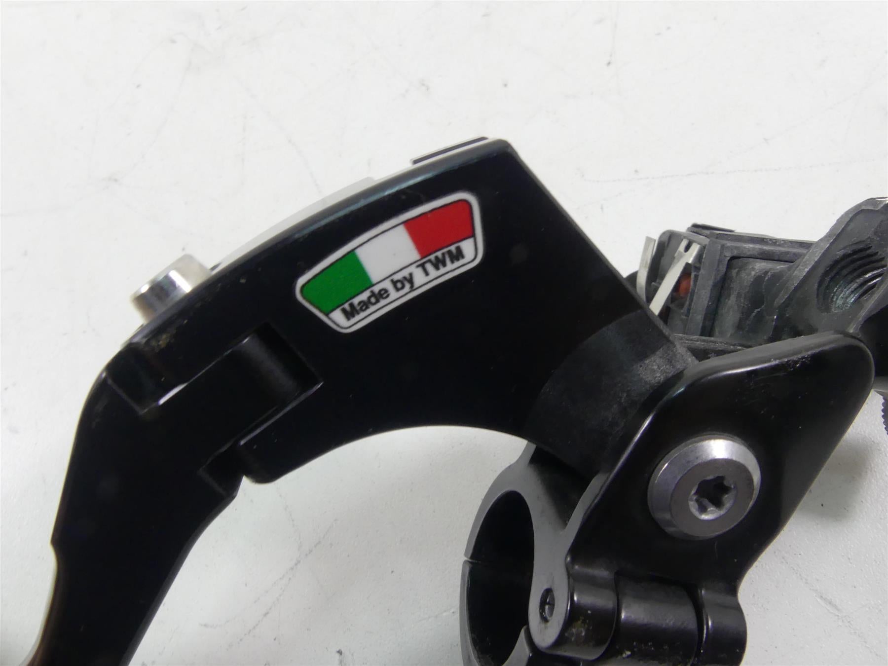 2018 BMW S1000RR K46 Twm Aluminum Foldable Clutch Lever & Perch LBMWS.01 {{ shop.shopifyCountryName }} - Mototech271