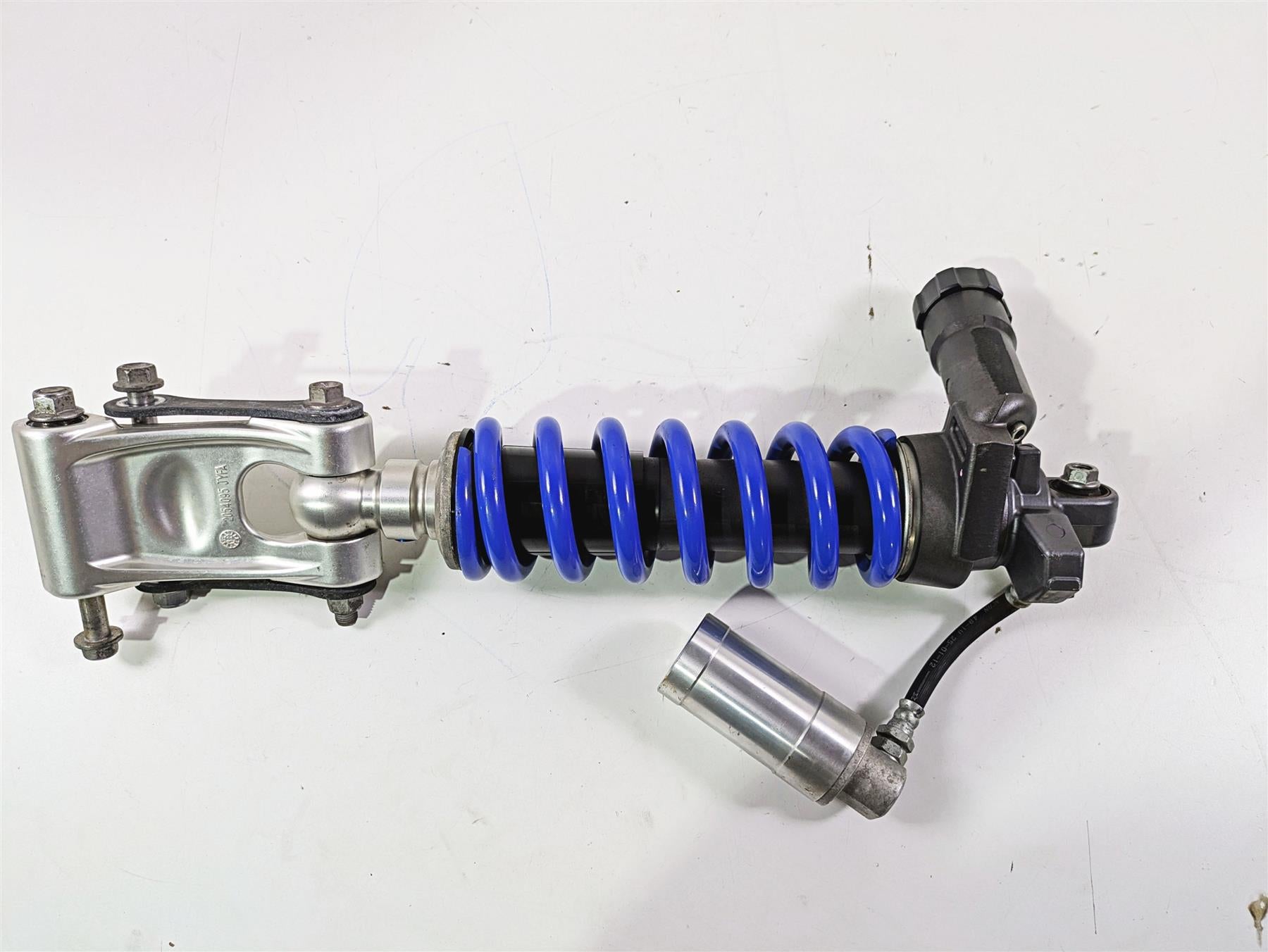 2013 Triumph Tiger 1215 Explorer Straight Rear Suspension Shock Damper T2058500 {{ shop.shopifyCountryName }} - Mototech271