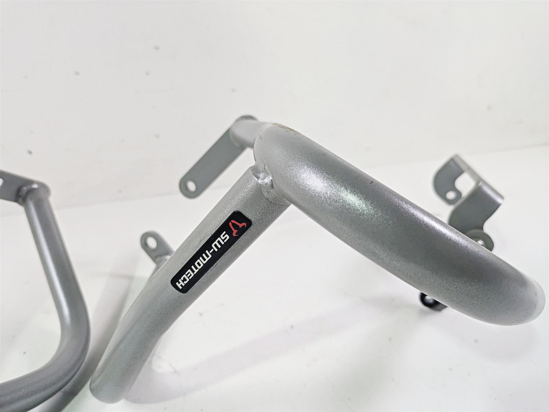 2010 BMW R1200GS K25 SW-Motech Engine Protection Guard Set SBL.07.562.100 {{ shop.shopifyCountryName }} - Mototech271