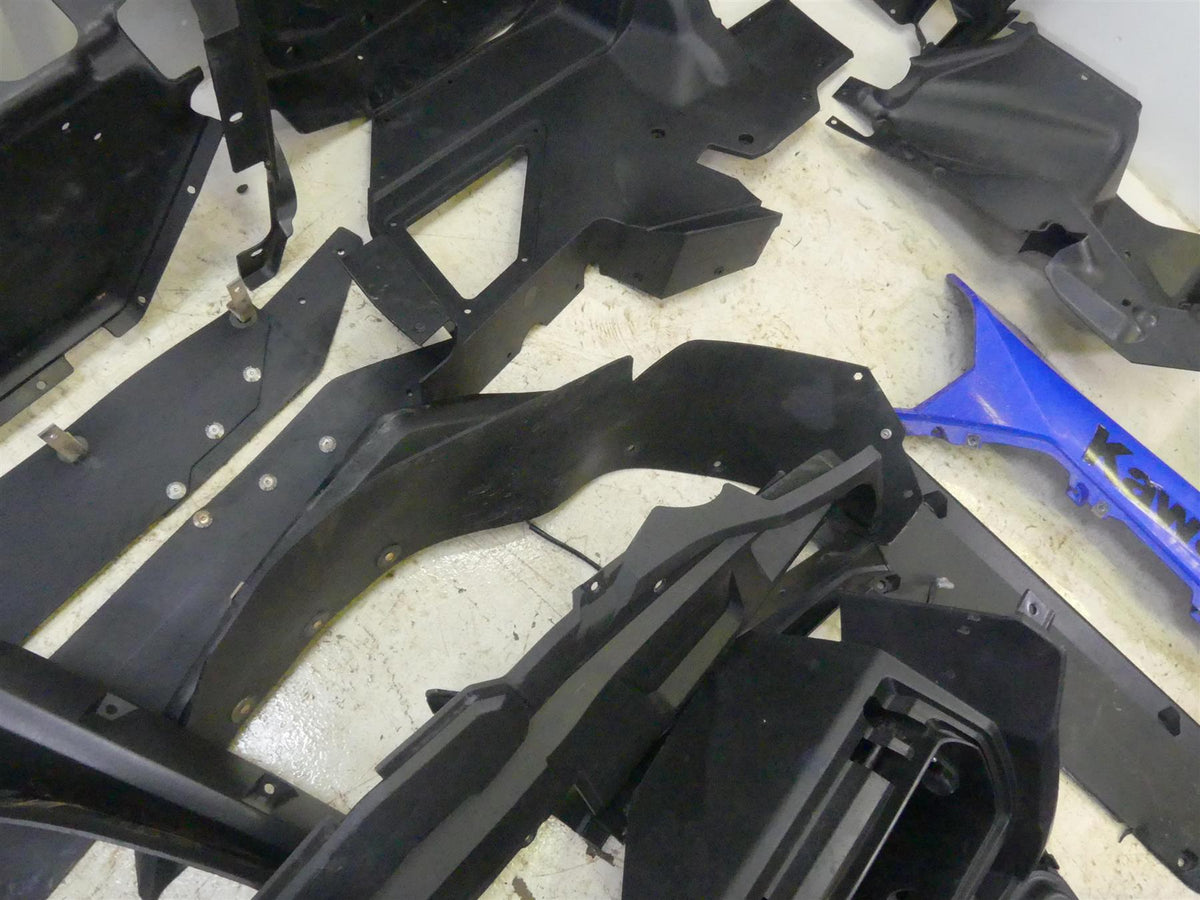 2021 Kawasaki Teryx KRX KRF 1000 Fairing Interior Cover Plastics 35038-0014-40D {{ shop.shopifyCountryName }} - Mototech271