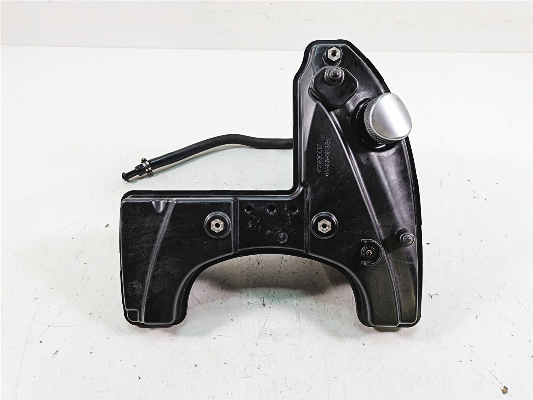 2017 Harley XL883 N Sportster Iron Oil Tank Reservoir & Dip Stick 62500017 {{ shop.shopifyCountryName }} - Mototech271