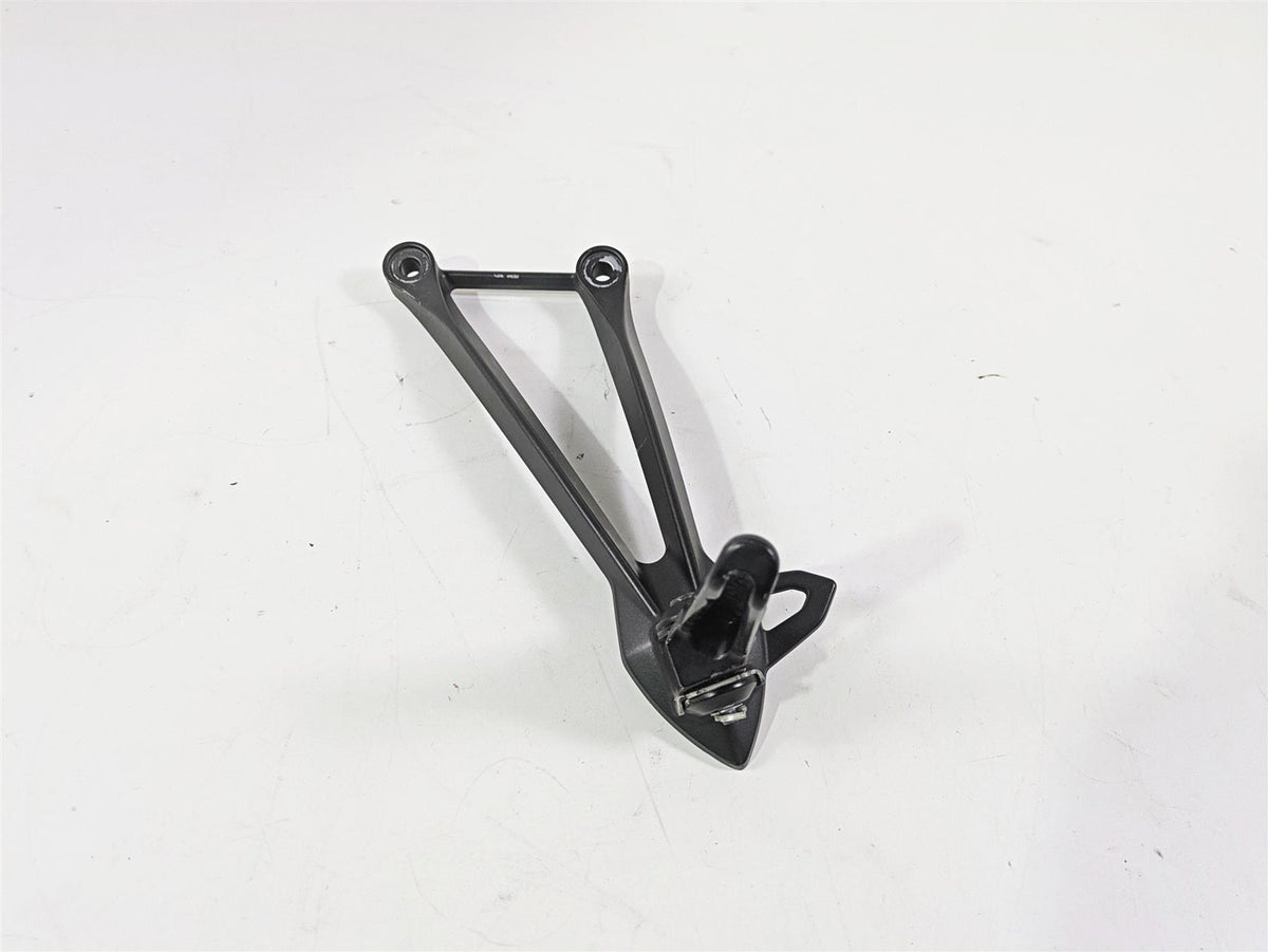 2020 Kawasaki ZX6R ZX636 Ninja Left Passenger Footpeg Foot Peg 35063-0444-18R {{ shop.shopifyCountryName }} - Mototech271