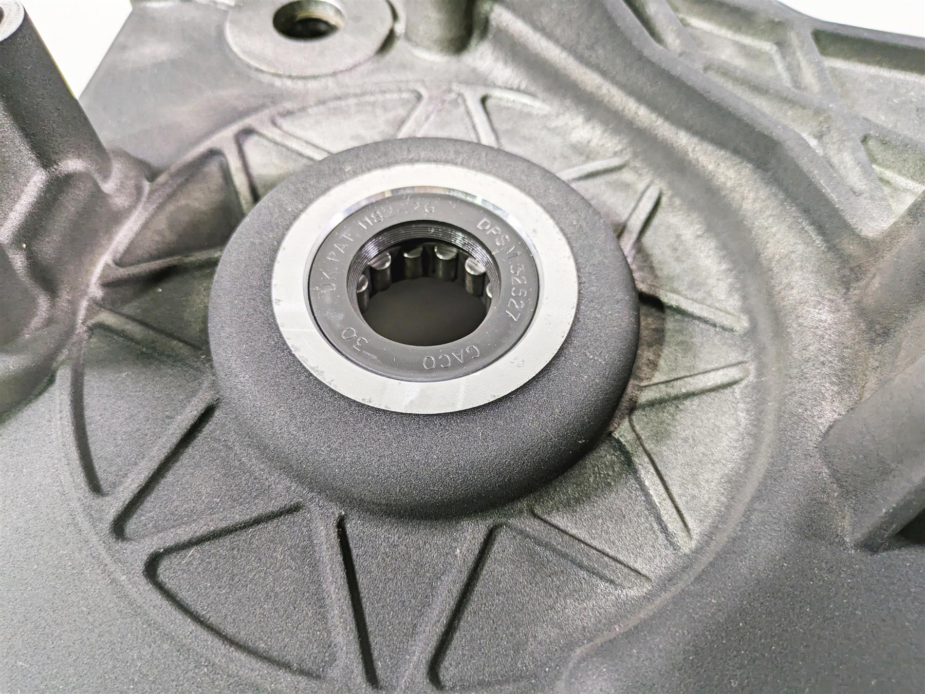 2003 Harley Softail FXSTDI Deuce 100th Inner Primary Drive Clutch Cover 60620-94 {{ shop.shopifyCountryName }} - Mototech271