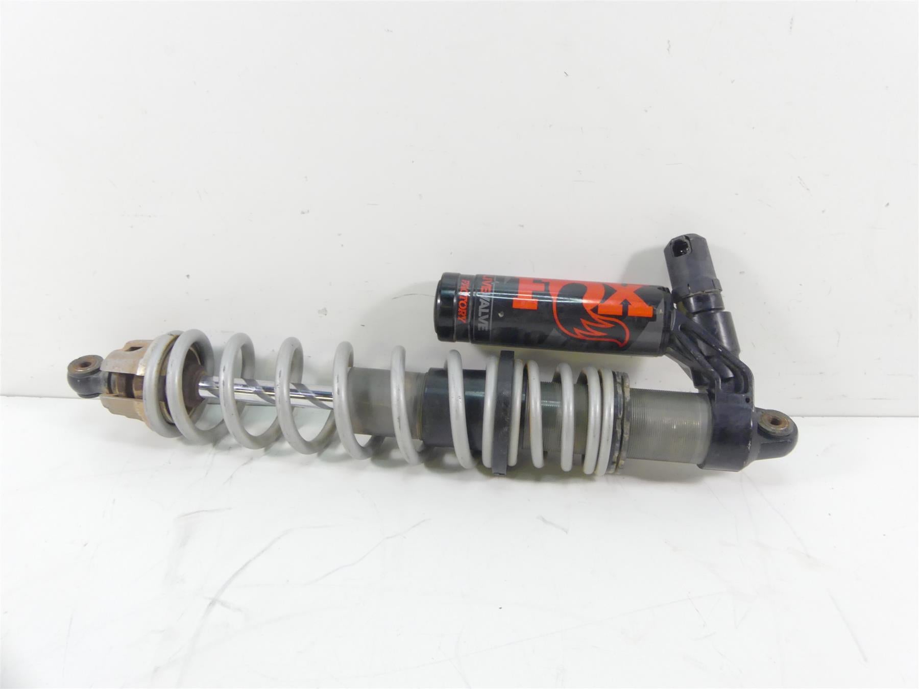 2018 Polaris RZR1000 XP EPS Turbo Dynamix Front Left Fox Shock Damper 7044771 {{ shop.shopifyCountryName }} - Mototech271