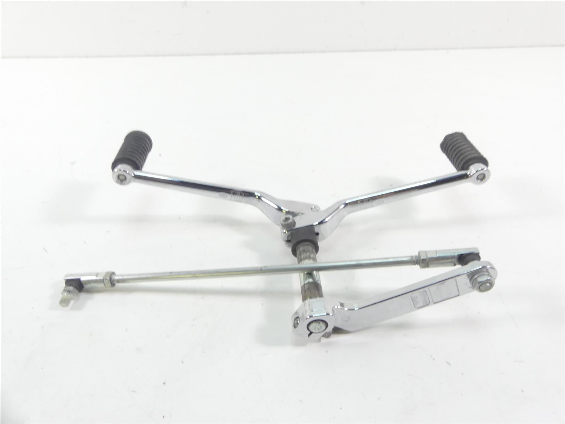 2012 Harley Touring FLHX Street Glide Shifter Shift Lever & Rod Set 33718-82 {{ shop.shopifyCountryName }} - Mototech271