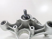 Load image into Gallery viewer, 2016 BMW R1200RT K52 Upper Triple Tree Handlebar Bridge 32718520053
