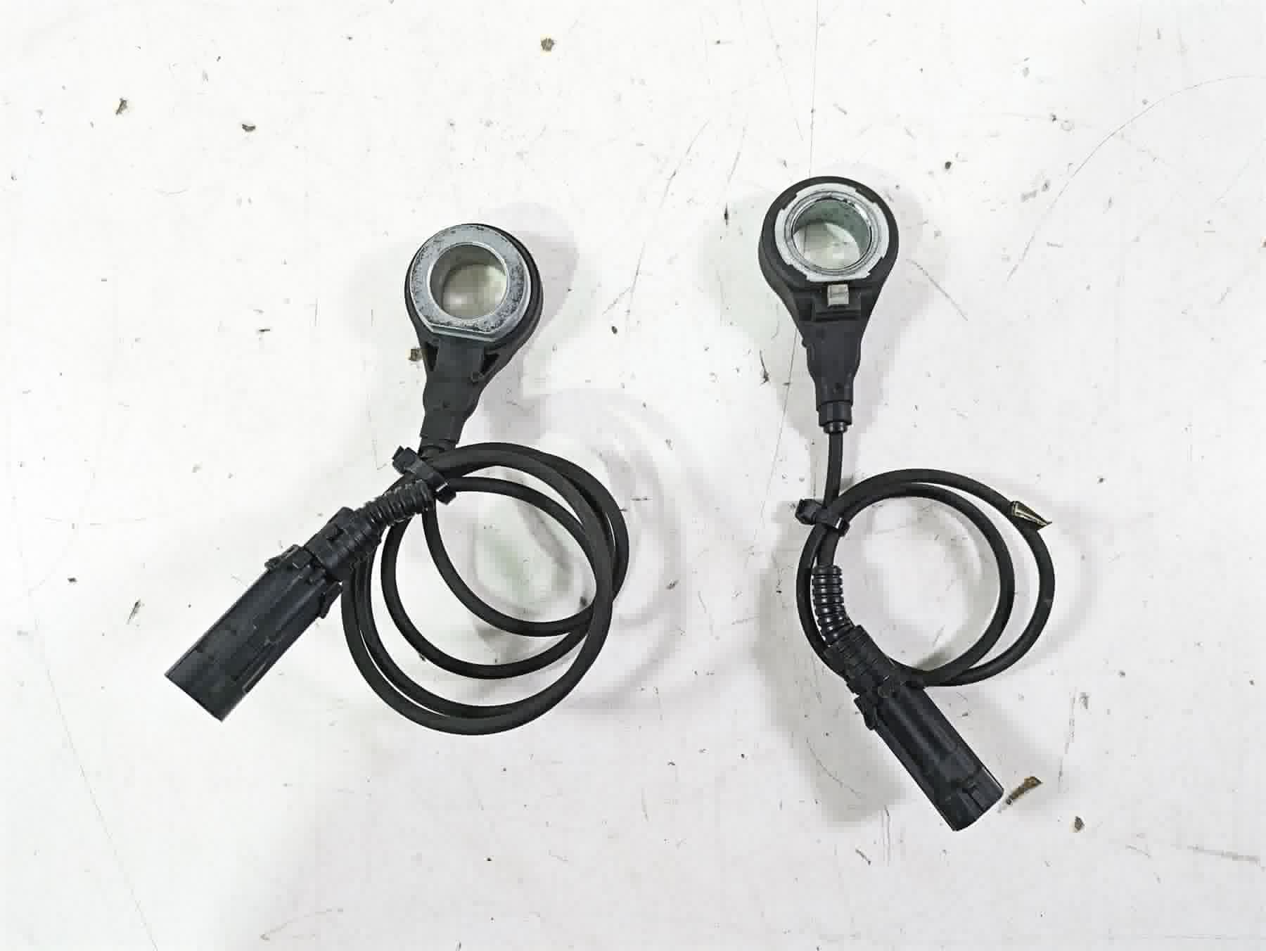 2015 Harley Touring FLHXS Street Glide Front Rear Abs Sensor Set 32700015 {{ shop.shopifyCountryName }} - Mototech271