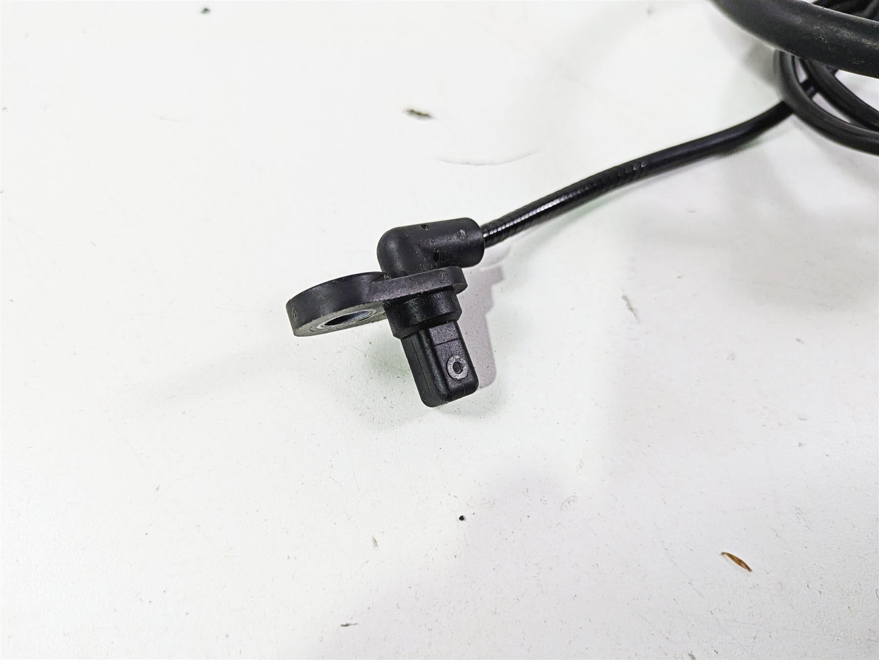 2012 Yamaha XT1200 Super Tenere Front Abs Brake Wheel Speed Sensor 23P-85970-00 {{ shop.shopifyCountryName }} - Mototech271