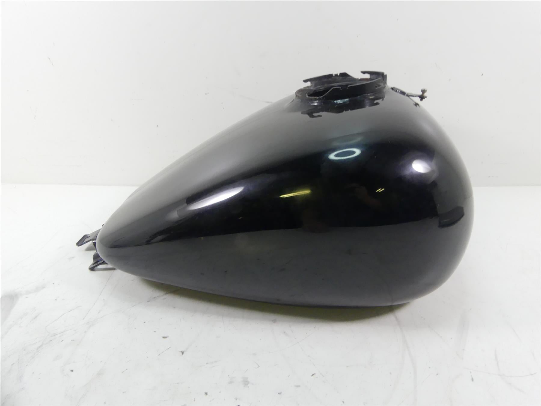 2011 Harley Touring FLTRX Road Glide Fuel Gas Petrol Tank - No Dents 61356-08 {{ shop.shopifyCountryName }} - Mototech271