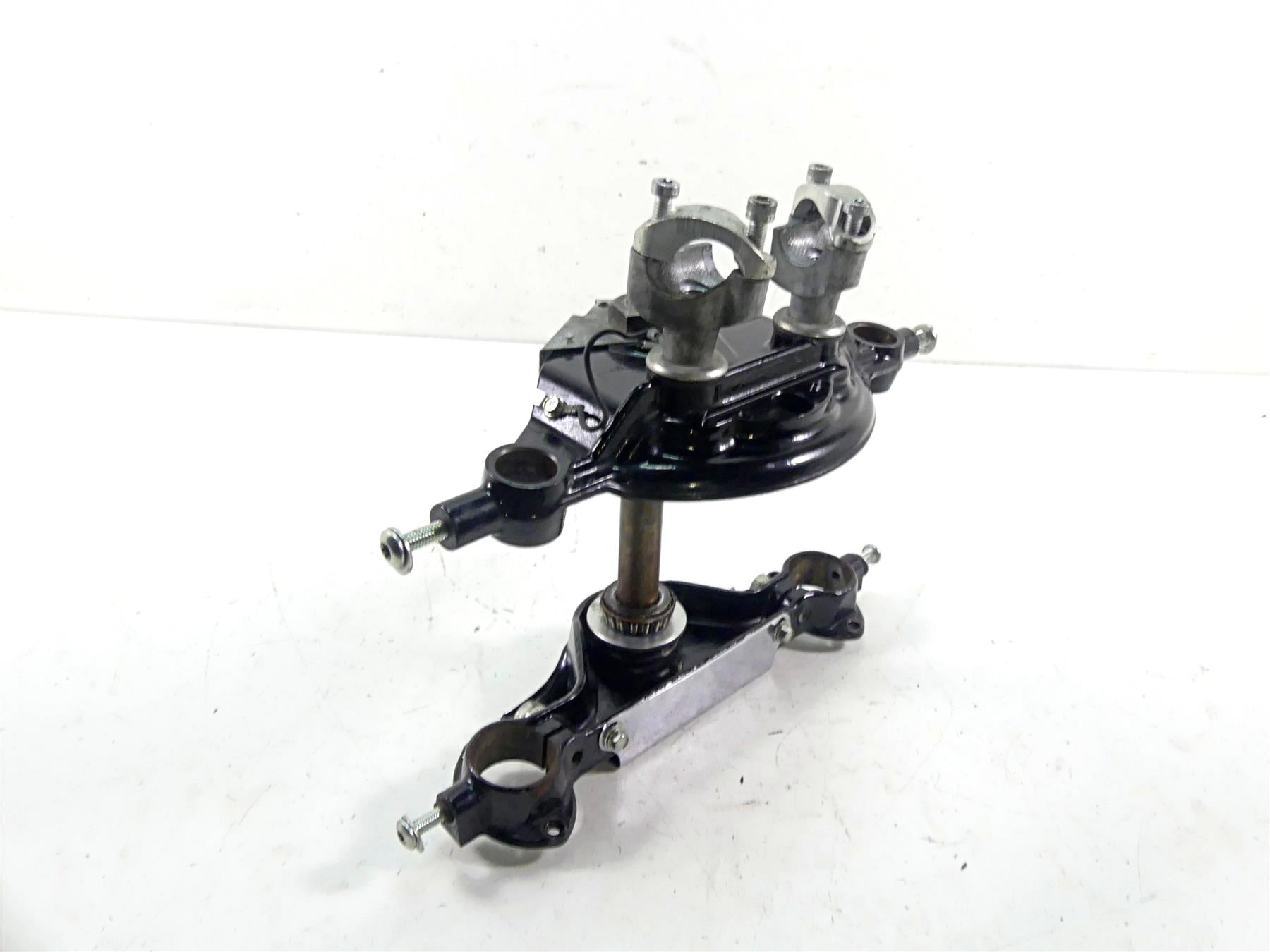 2006 Harley Touring FLHTCU SE E-Glide Upper & Lower Triple Tree Set 45446-87A {{ shop.shopifyCountryName }} - Mototech271