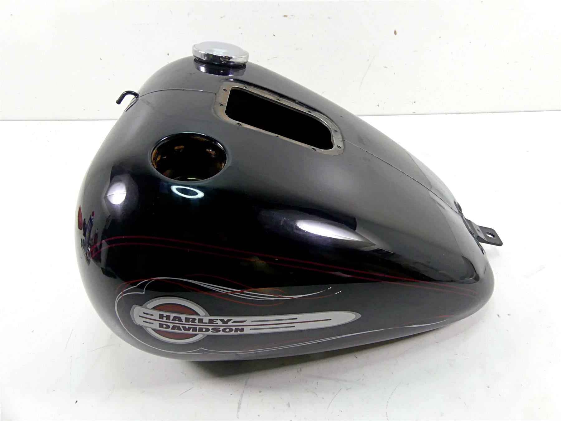2002 Harley FLSTCI Softail Heritage Fuel Gas Petrol Tank -Read 61625-01D {{ shop.shopifyCountryName }} - Mototech271