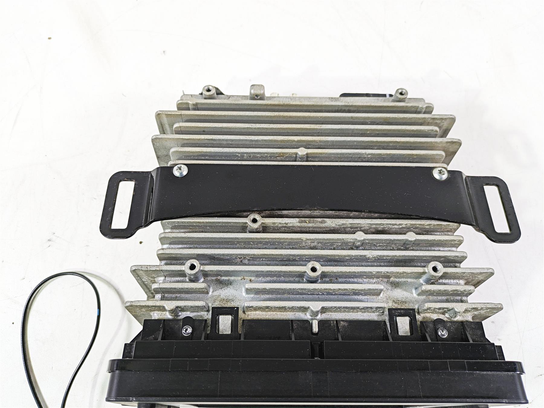 2017 Harley Touring FLTRXS Road Glide Radio Amp Boom Box 6.5GT -Read 76000076B {{ shop.shopifyCountryName }} - Mototech271