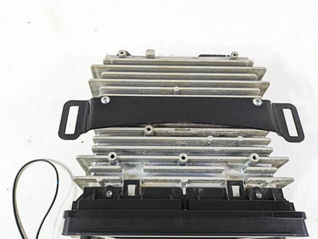 2017 Harley Touring FLTRXS Road Glide Radio Amp Boom Box 6.5GT -Read 76000076B {{ shop.shopifyCountryName }} - Mototech271