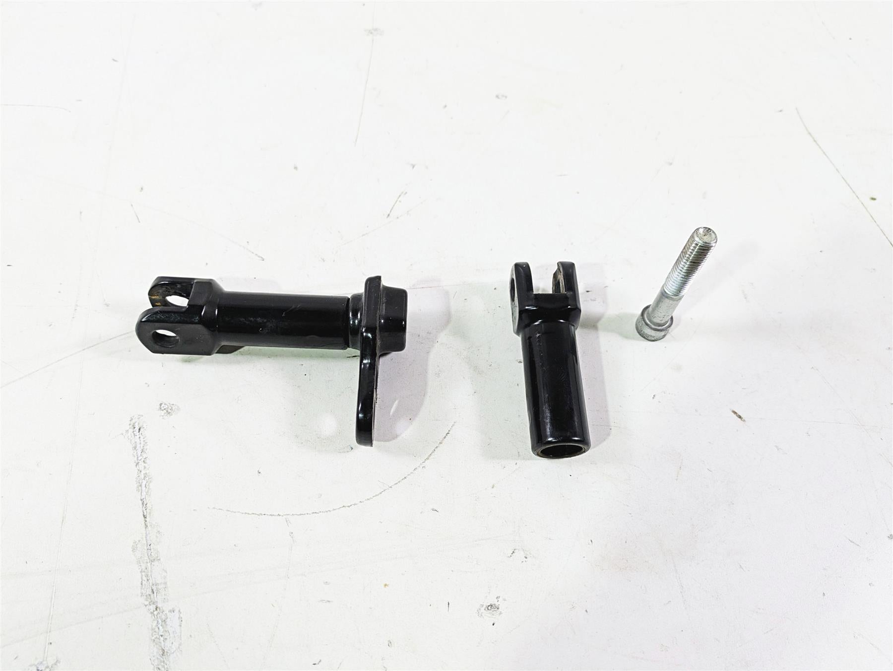 2017 Harley FLS Softail Slim Rear Footpeg Foot Peg Mounts Set 50932-08 {{ shop.shopifyCountryName }} - Mototech271