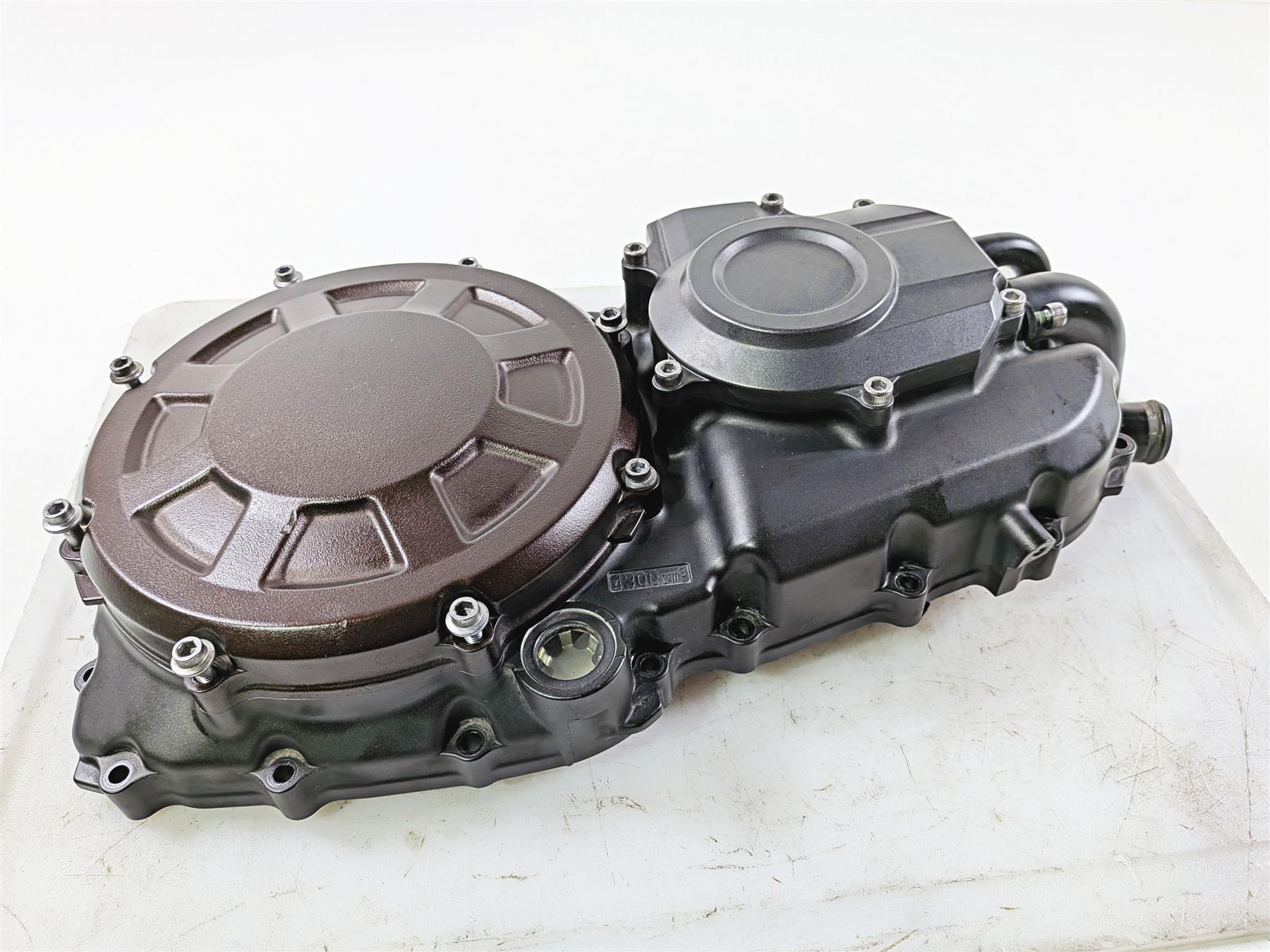 2009 Yamaha VMX17 V-Max 1700 Engine Side Clutch Cover 2S3-15431-00-Mototech271