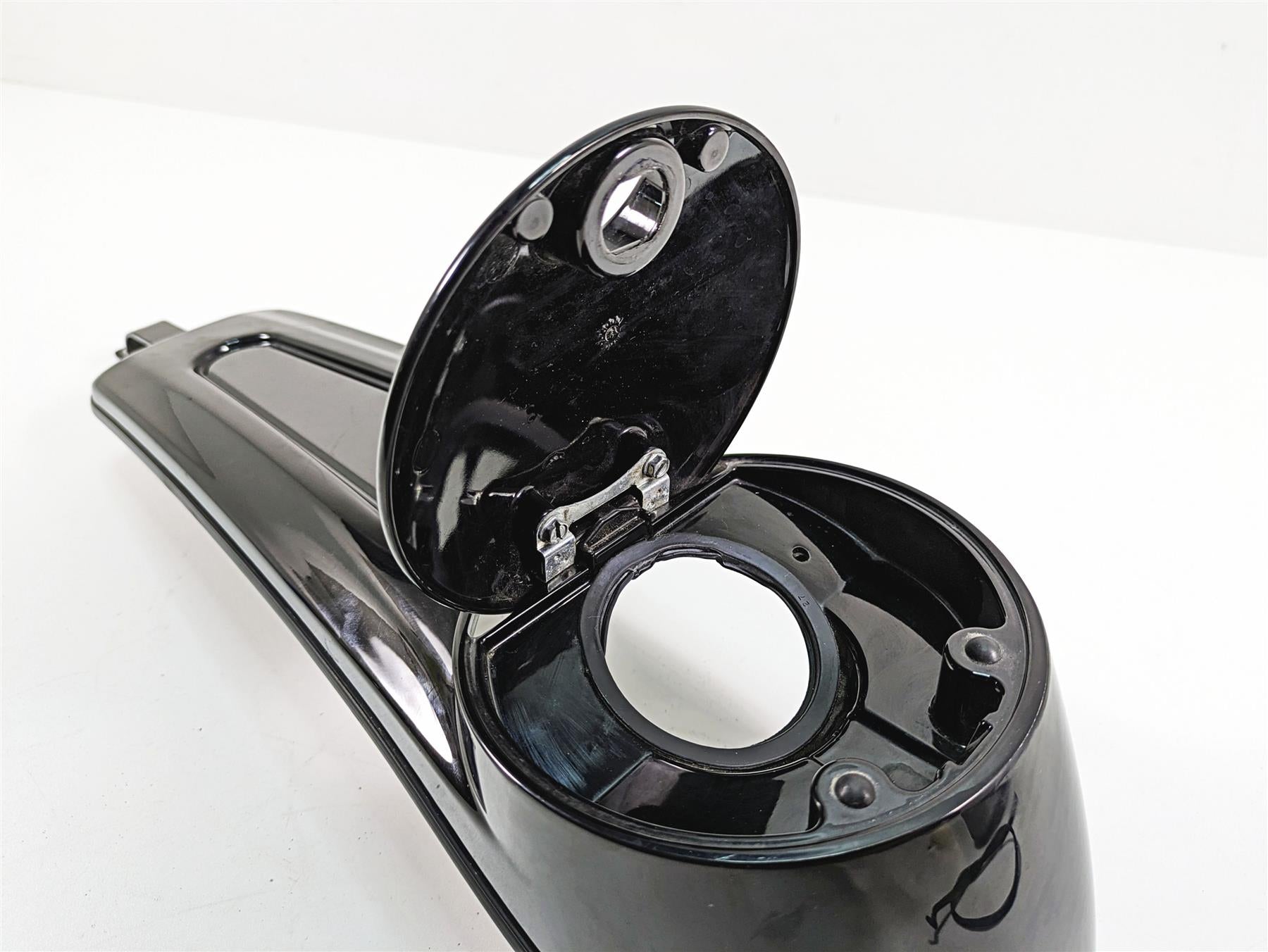 2013 Harley Touring FLHX Street Glide Fuel Gas Tank Dash Cover 69214-08 {{ shop.shopifyCountryName }} - Mototech271