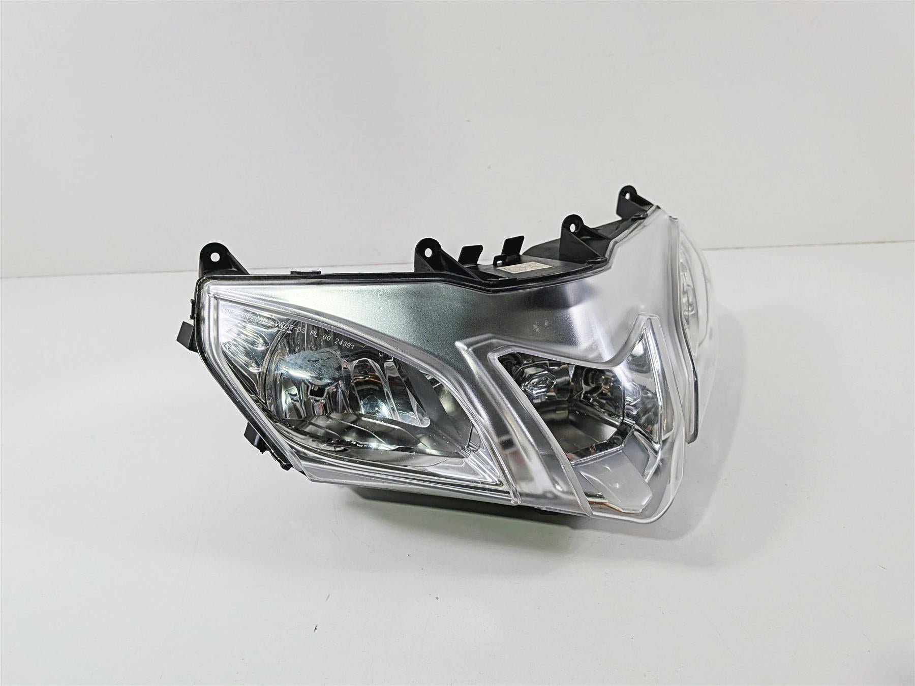 2016 Aprilia RSV 1100 Tuono V4 Factory Headlight Head Light Lamp 2D000116 {{ shop.shopifyCountryName }} - Mototech271