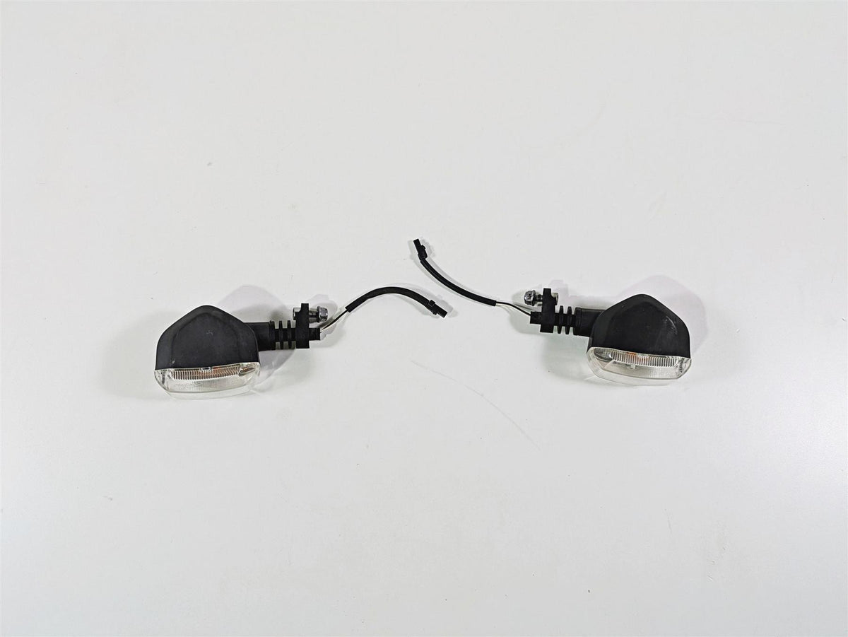 2015 Triumph Tiger Explorer XC Rear Blinker Turn Signal Set T2704220 T2704215 {{ shop.shopifyCountryName }} - Mototech271