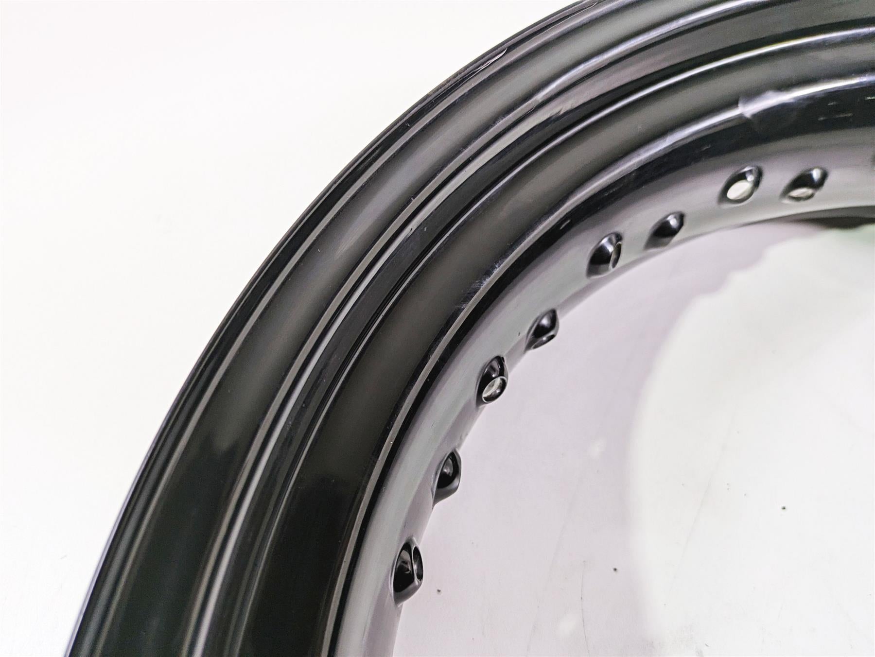 2017 Harley Dyna FXDB Street Bob 17x4.5 Straight Rear Wheel Rim 41430-09A {{ shop.shopifyCountryName }} - Mototech271