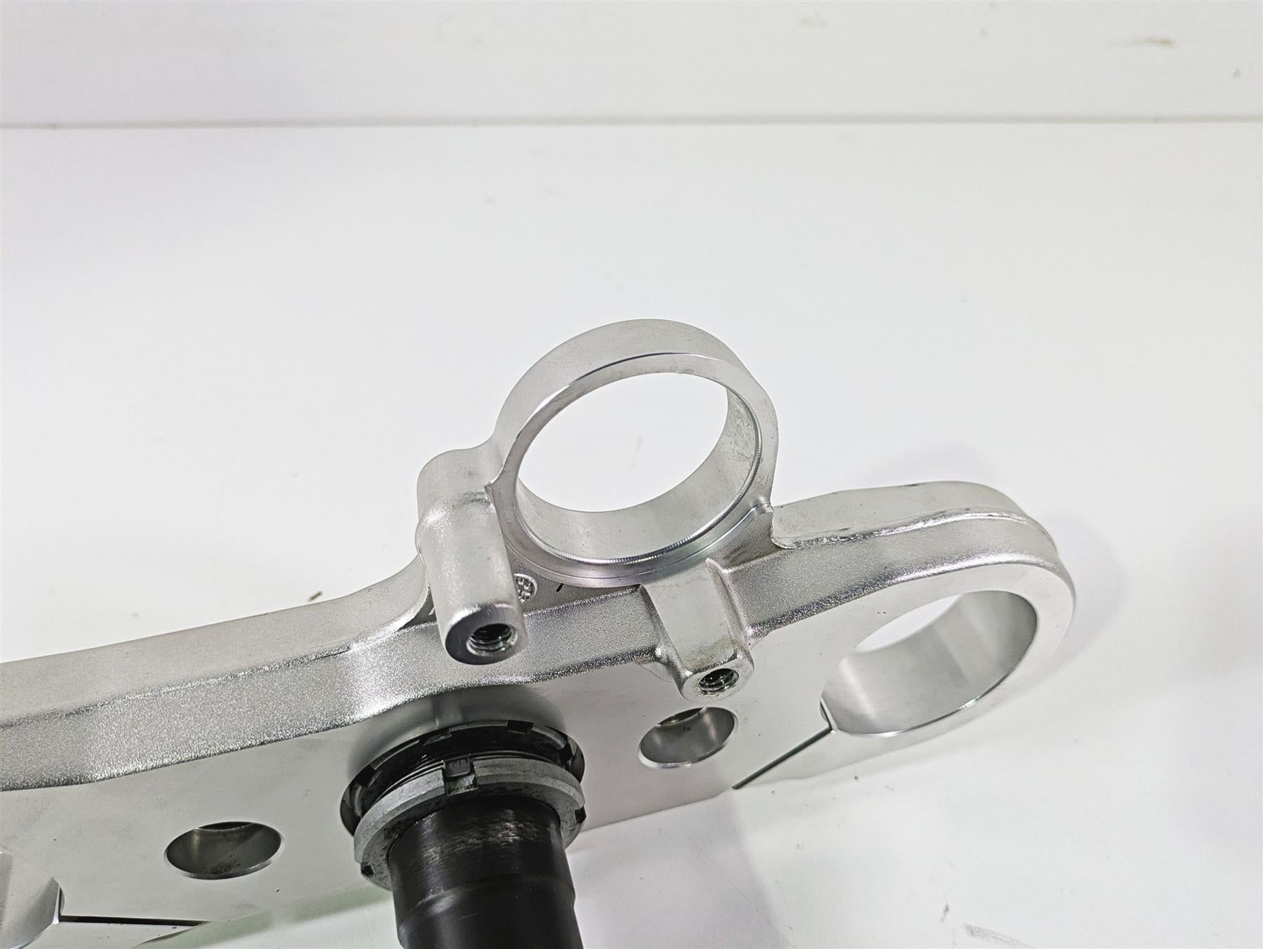 2016 Moto Guzzi Stelvio 1200 8V NTX Upper & Lower Triple Tree Set 886202 886199 {{ shop.shopifyCountryName }} - Mototech271