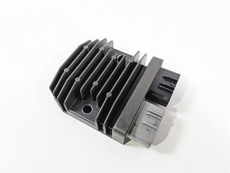 2012 Yamaha XV1900 Raider S Voltage Regulator Rectifier 1D7-81960-00-00 FH020AA {{ shop.shopifyCountryName }} - Mototech271