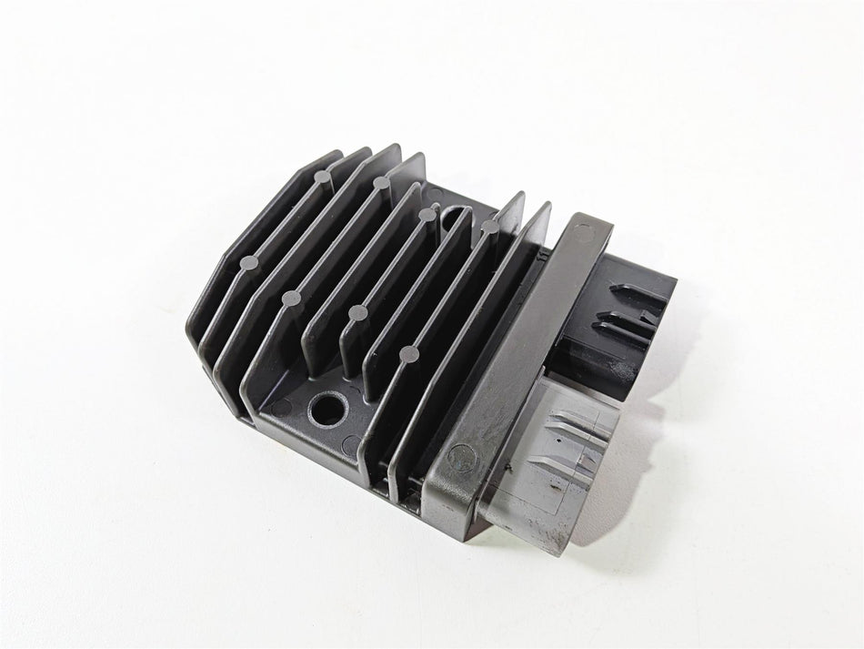 2012 Yamaha XV1900 Raider S Voltage Regulator Rectifier 1D7-81960-00-00 FH020AA {{ shop.shopifyCountryName }} - Mototech271