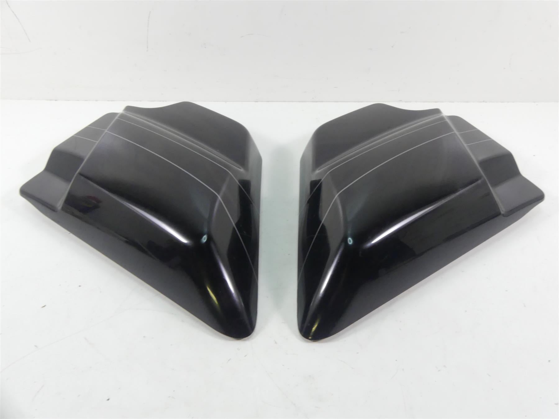 2014 Harley Touring FLHXS Street Glide Sp Side Cover & Wing Fairing Set 66048-09 {{ shop.shopifyCountryName }} - Mototech271