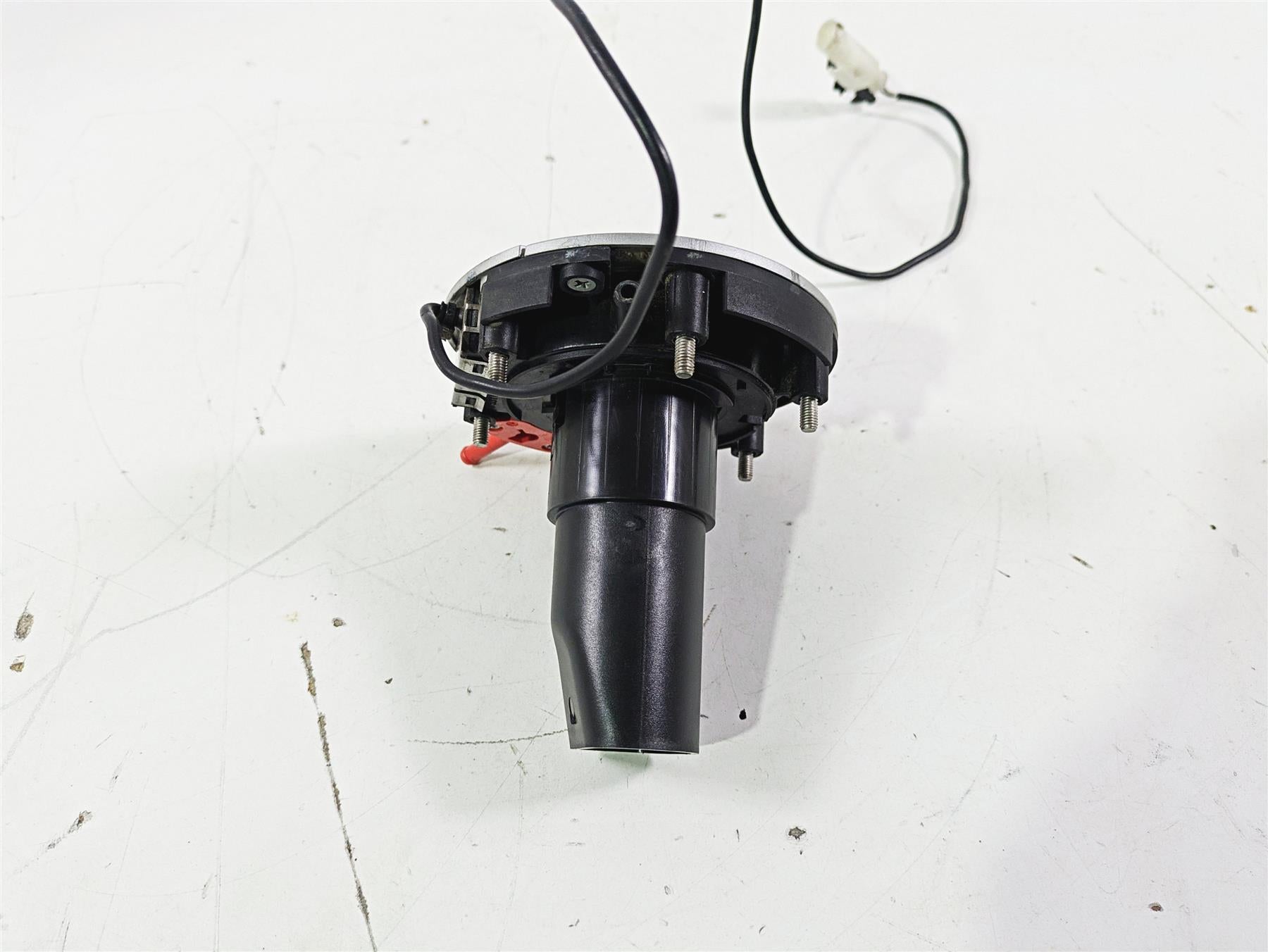 2015 BMW R1200GS Adv K51 Keyless Electronic Fuel Gas Petrol Lid Cap 8552148 {{ shop.shopifyCountryName }} - Mototech271